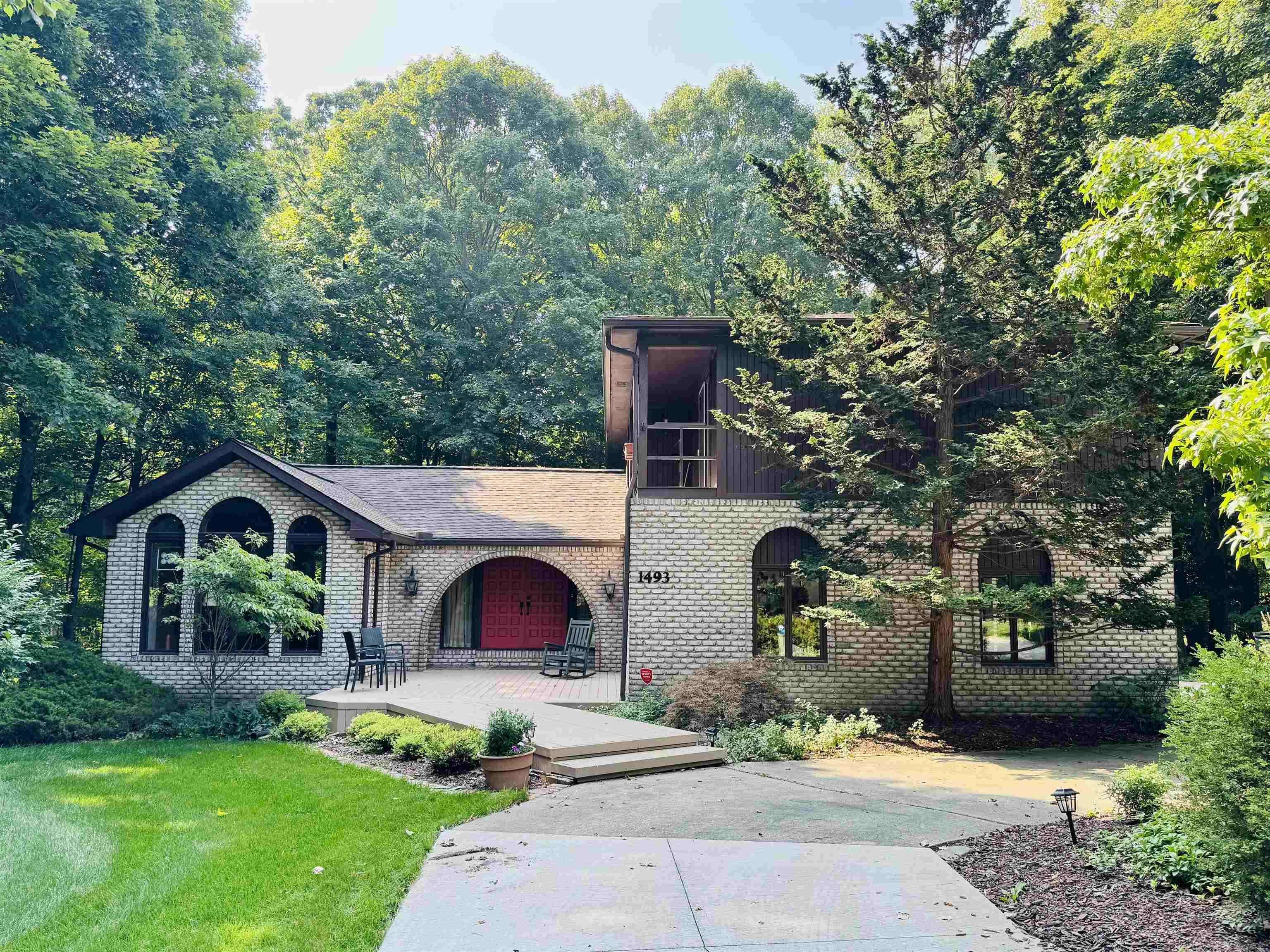 Rochester Hills, MI 48309,1493 Gracedale DR