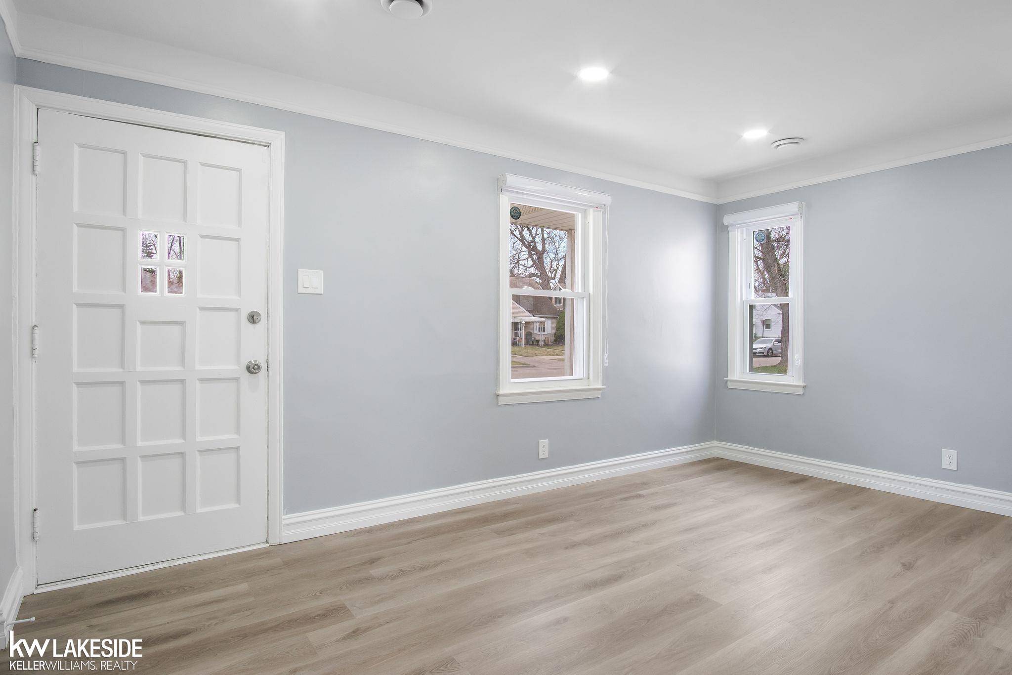 Harper Woods, MI 48225,18933 Kingsville ST