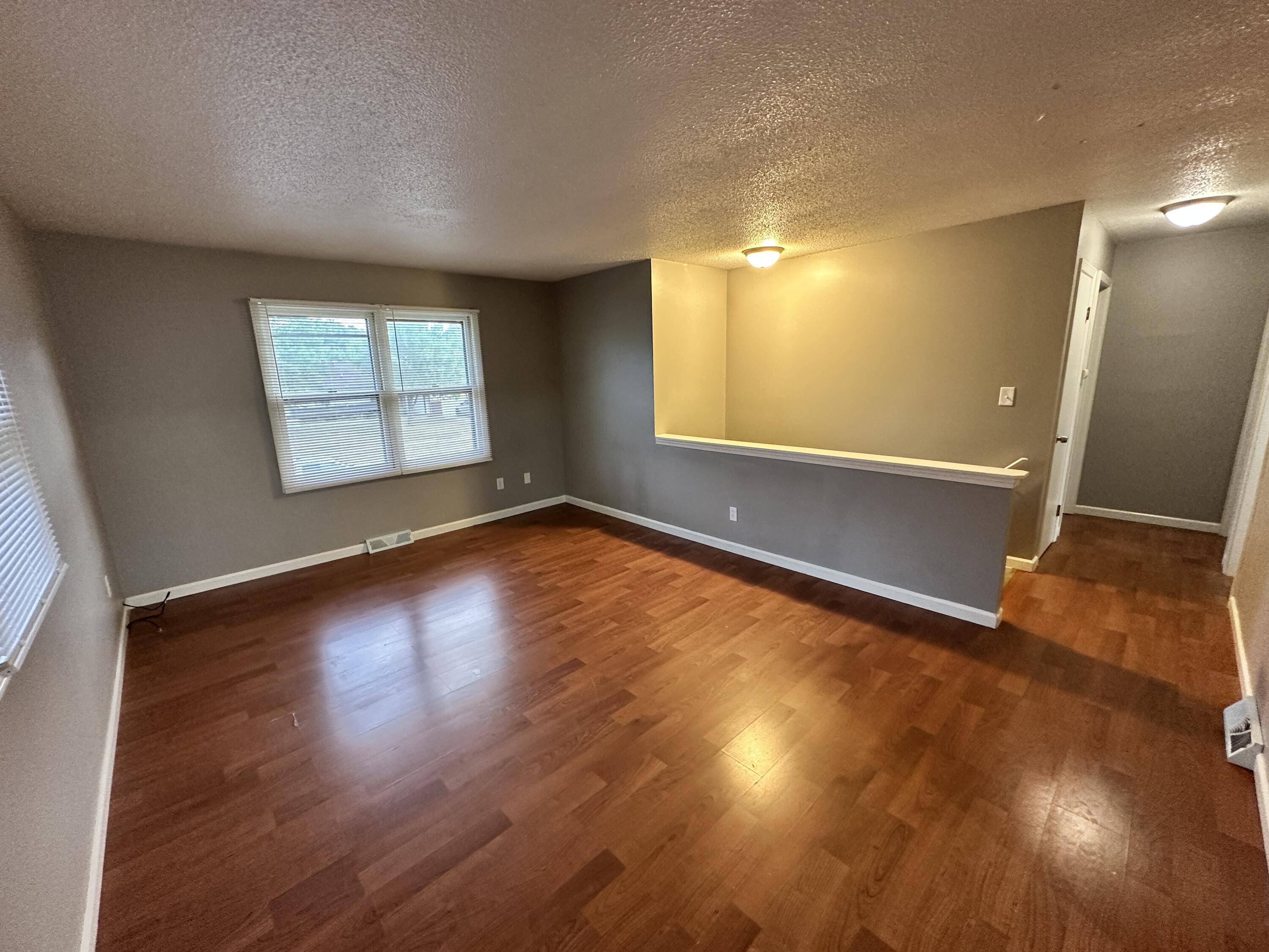 Walker, MI 49534,2691-93 Randall AVE NW