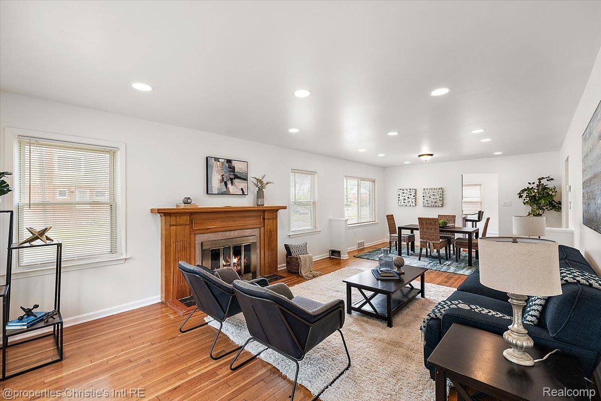 Detroit, MI 48227,14056 Saint Marys ST