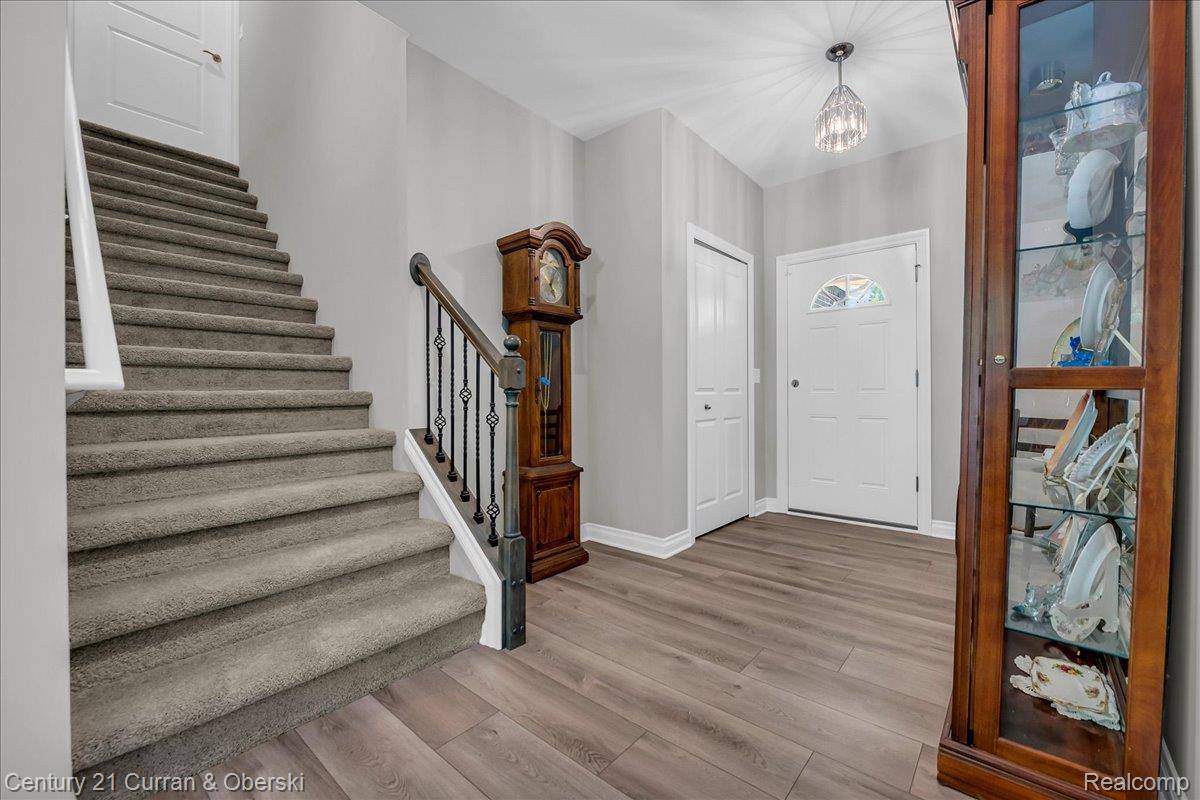 Romulus, MI 48174,21150 Bryce CT