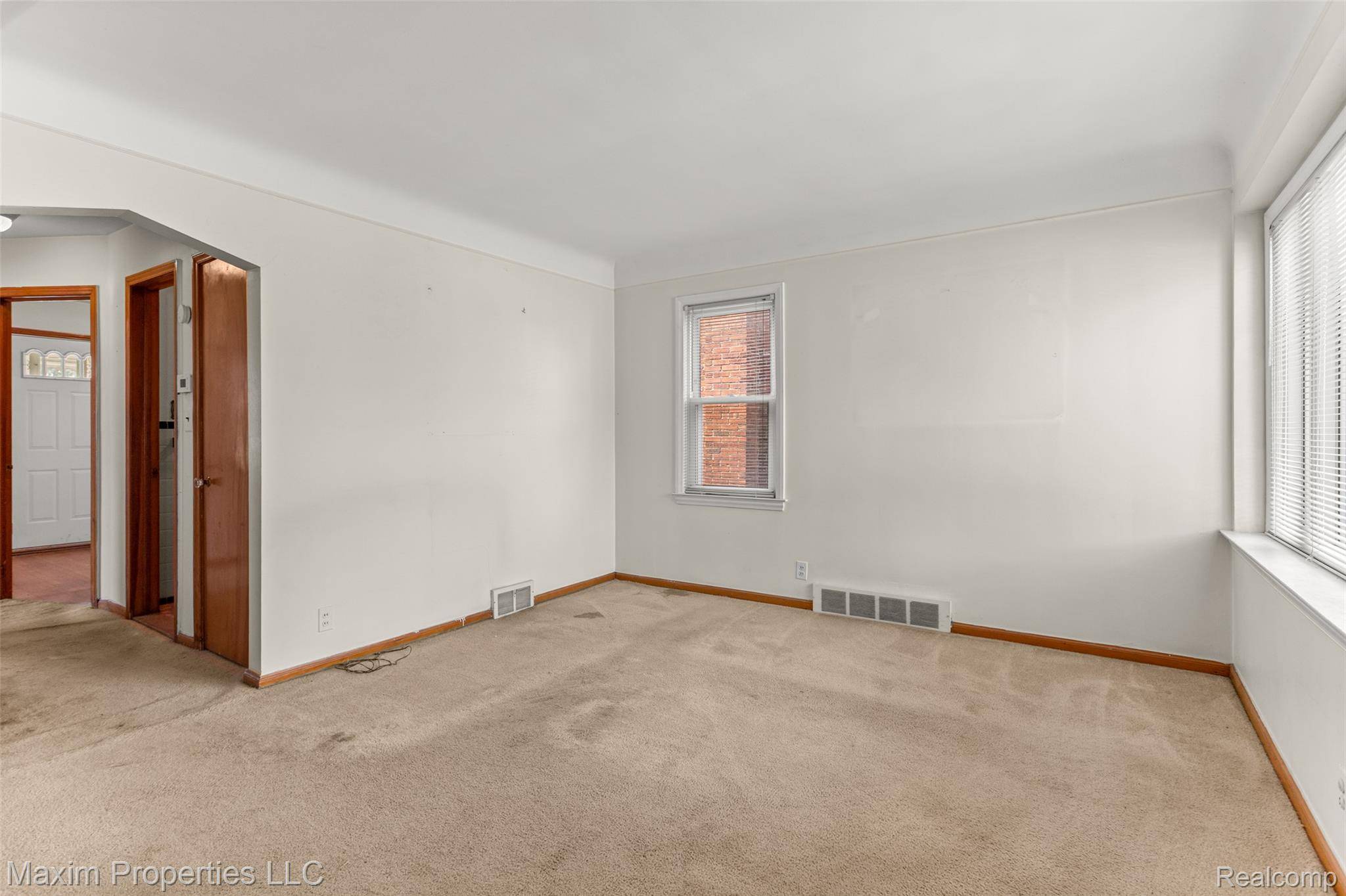 Dearborn, MI 48126,3939 Charles ST