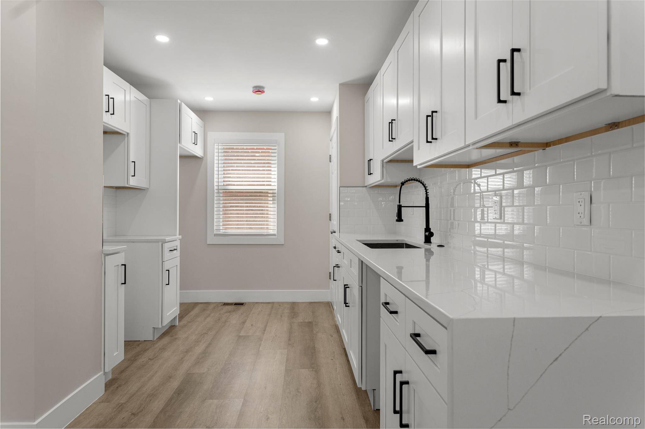 Detroit, MI 48227,11394 Asbury PARK