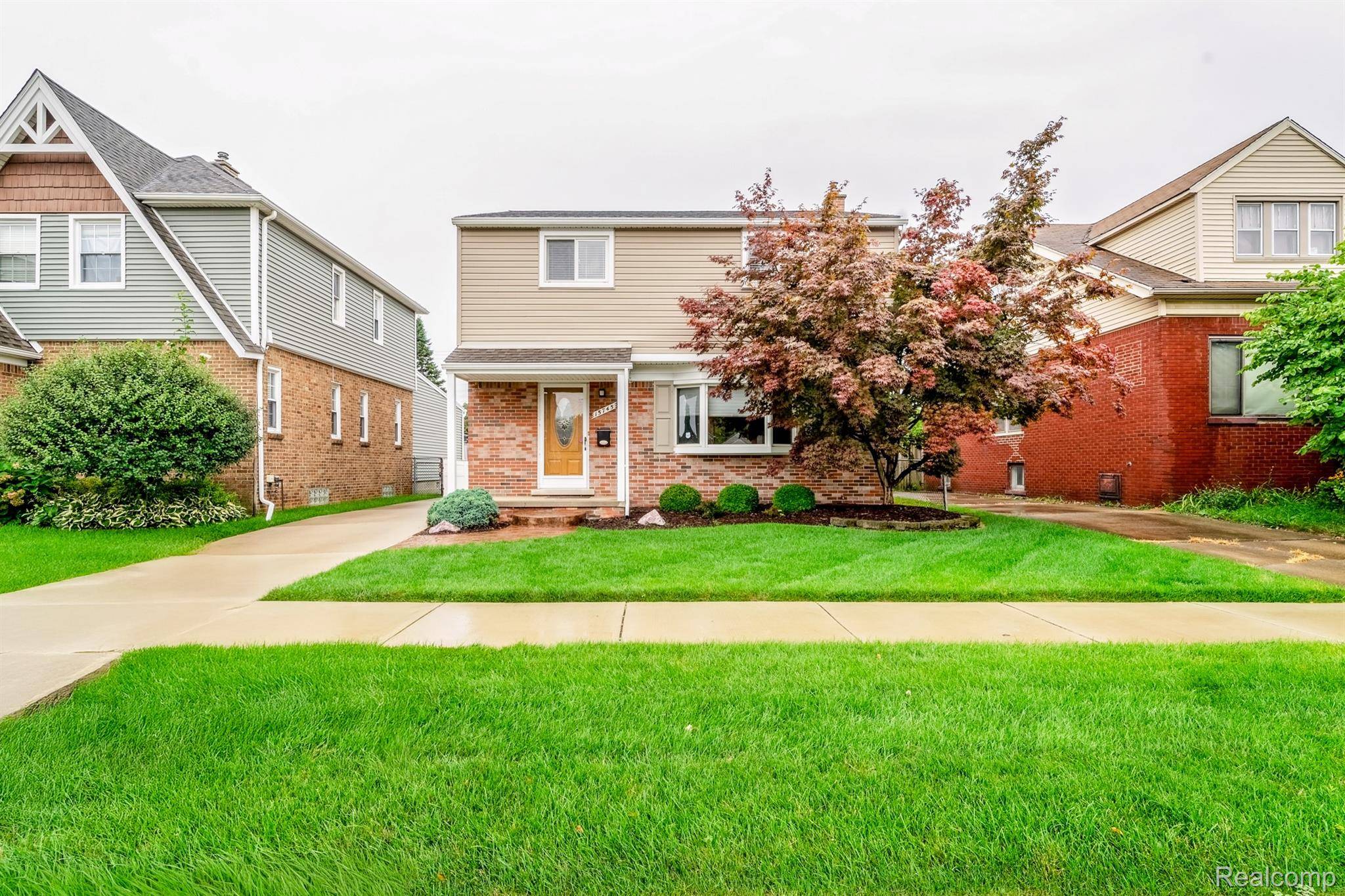 Allen Park, MI 48101,15745 McLain AVE