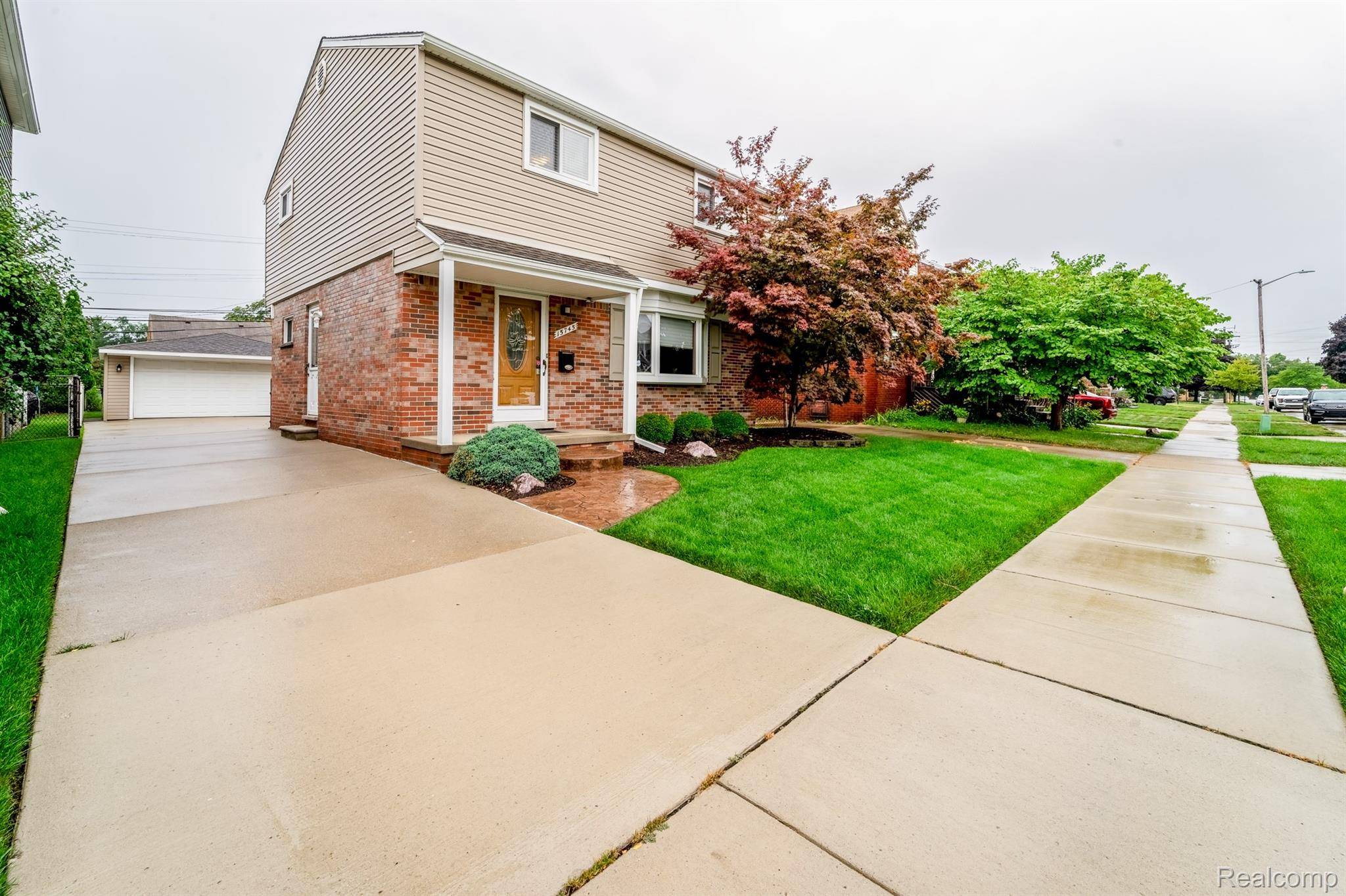 Allen Park, MI 48101,15745 McLain AVE