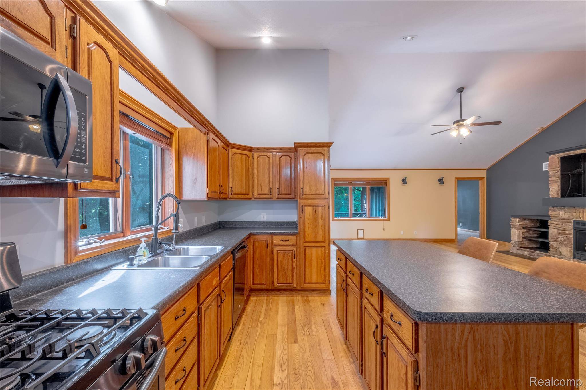 Flushing, MI 48433,5413 N McKinley RD