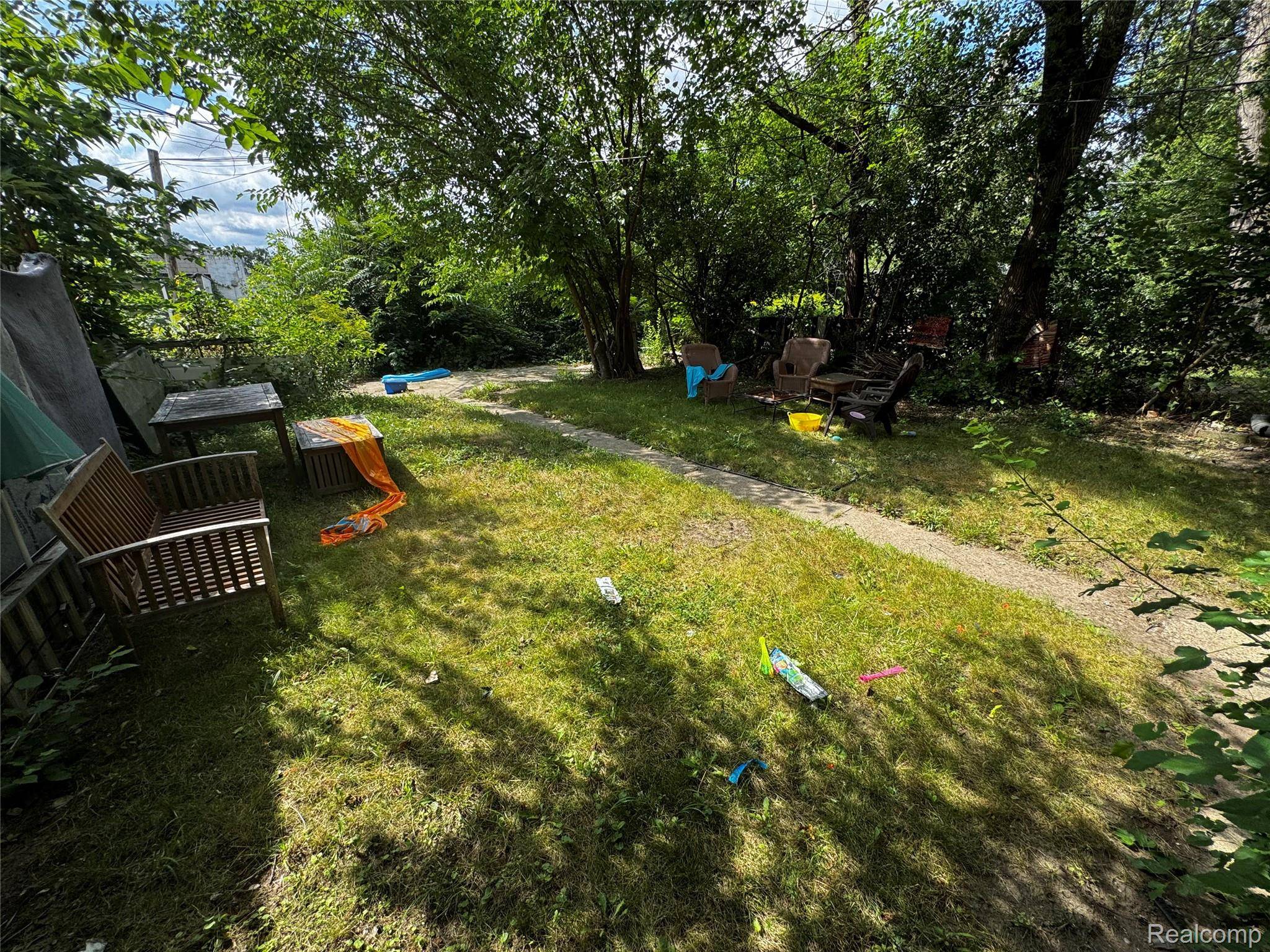 Detroit, MI 48227,14053 Strathmoor ST