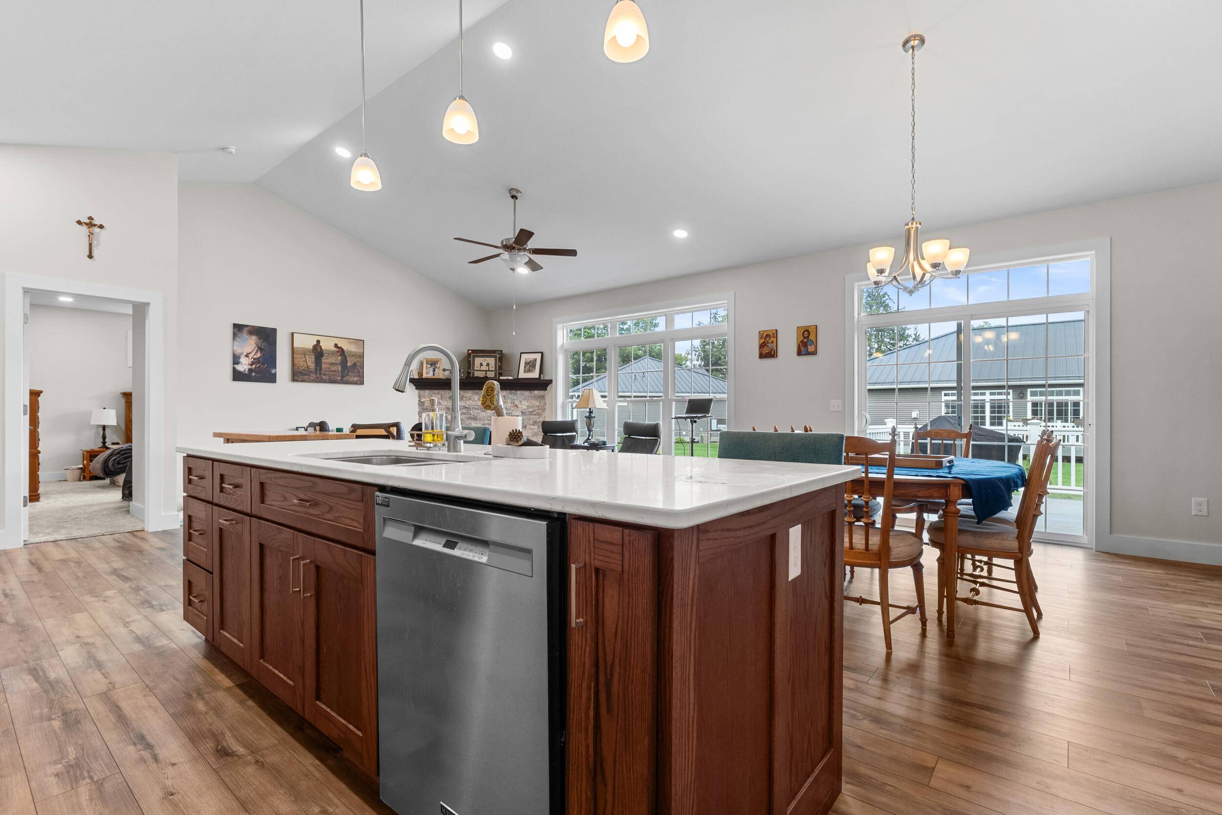 Hillsdale, MI 49242,243 Auseon CT