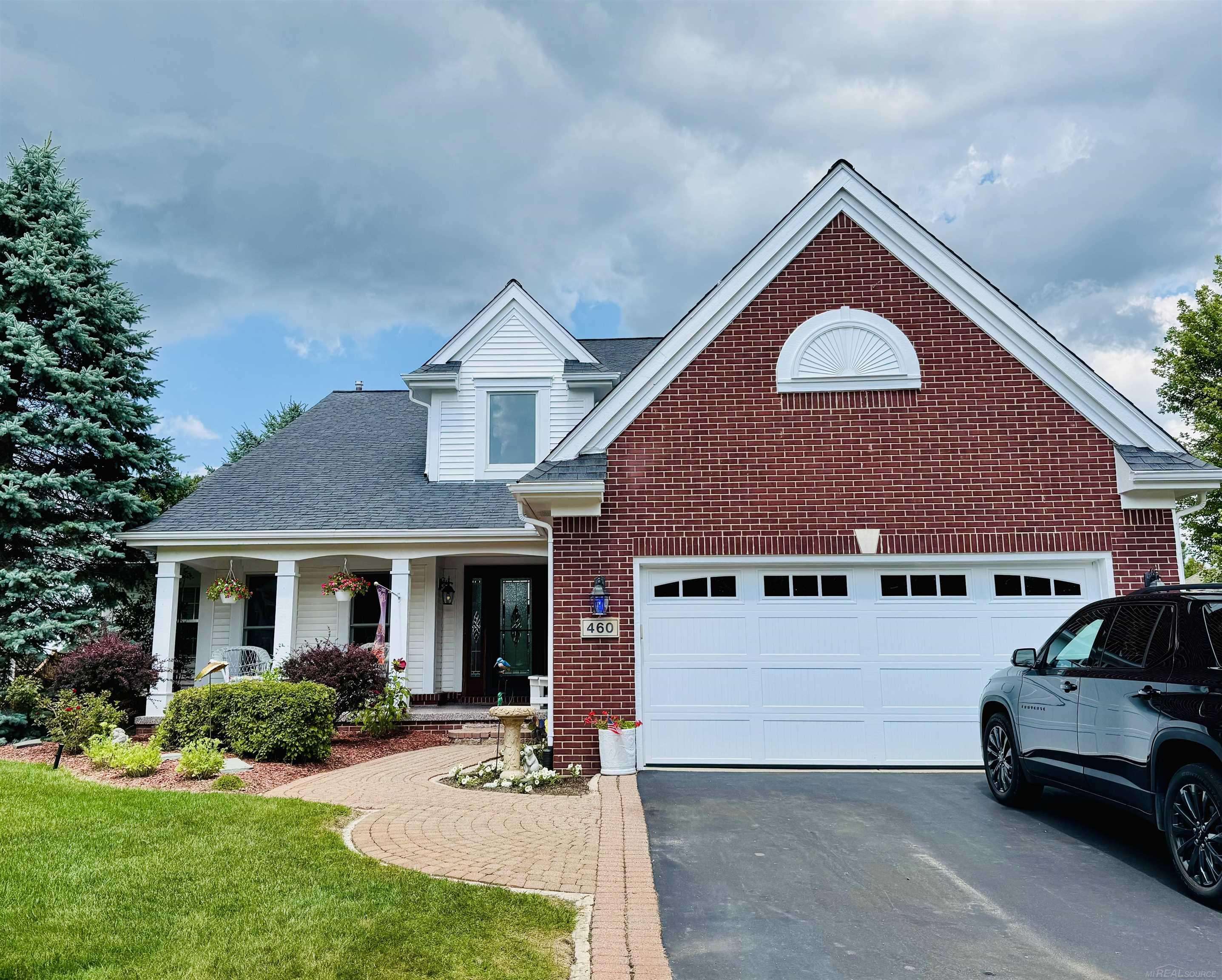 Oxford, MI 48371,460 Boulder Lake DR