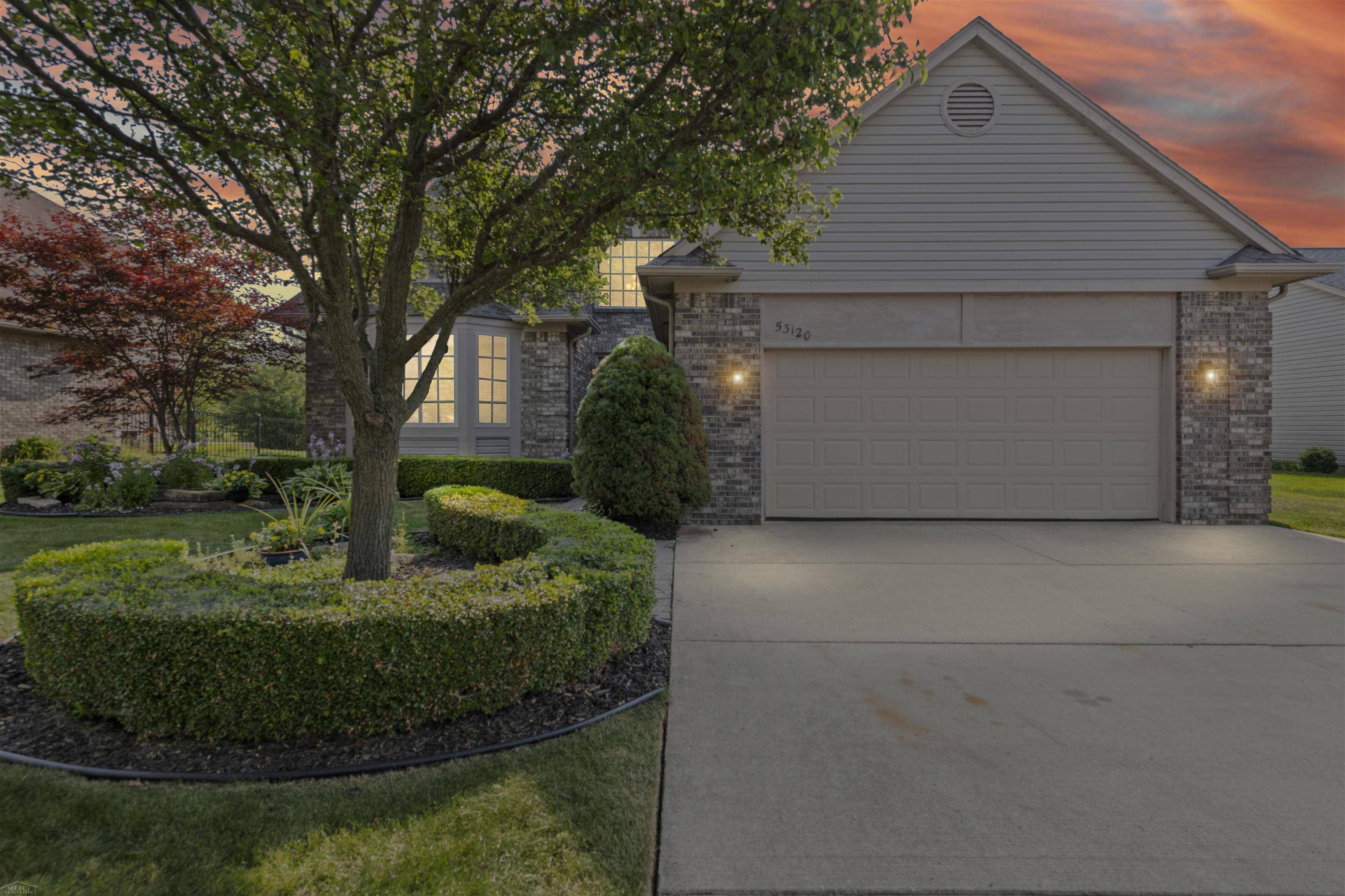 New Baltimore, MI 48047,53120 Fox Pointe DR