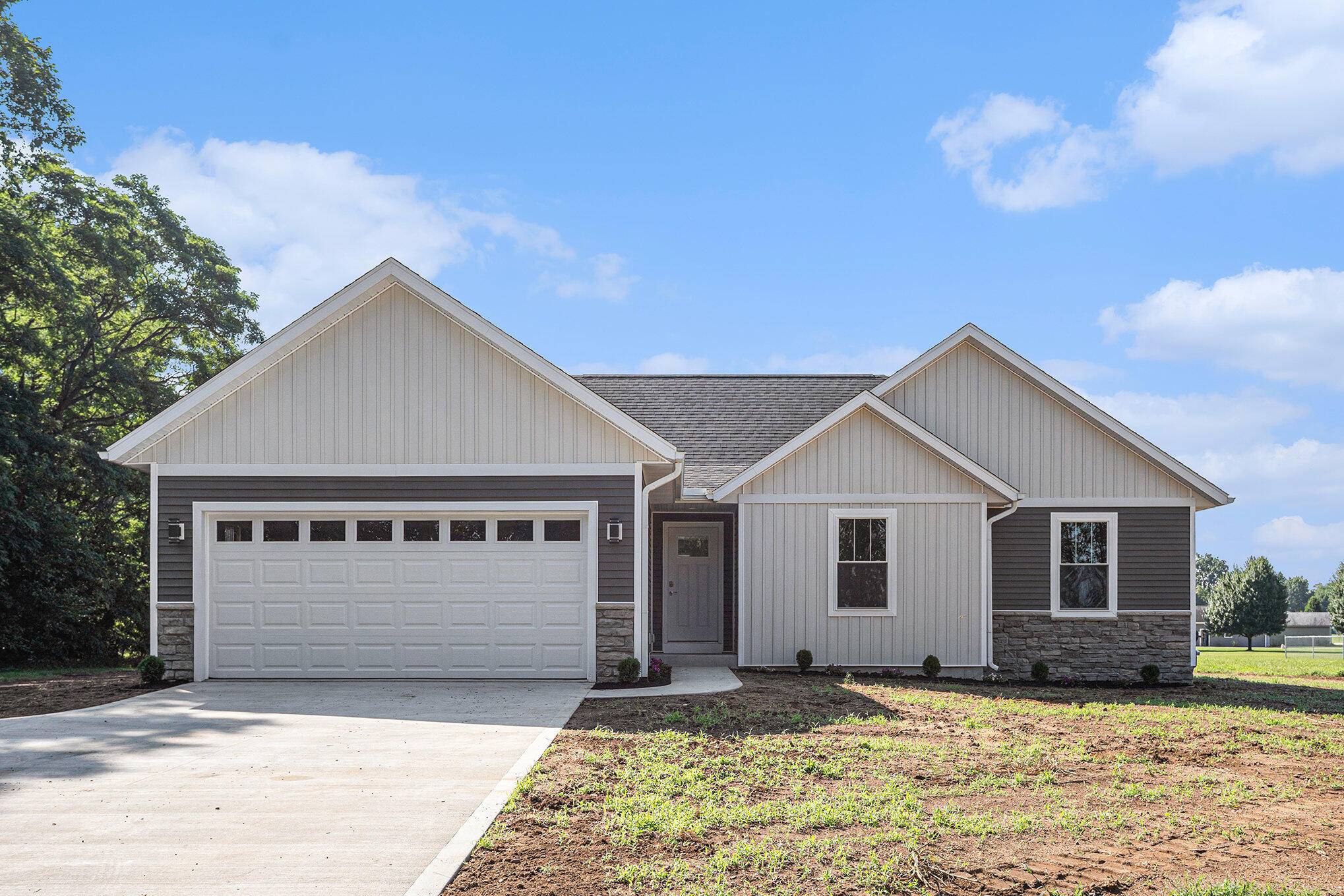 Constantine, MI 49042,375 Locust ST