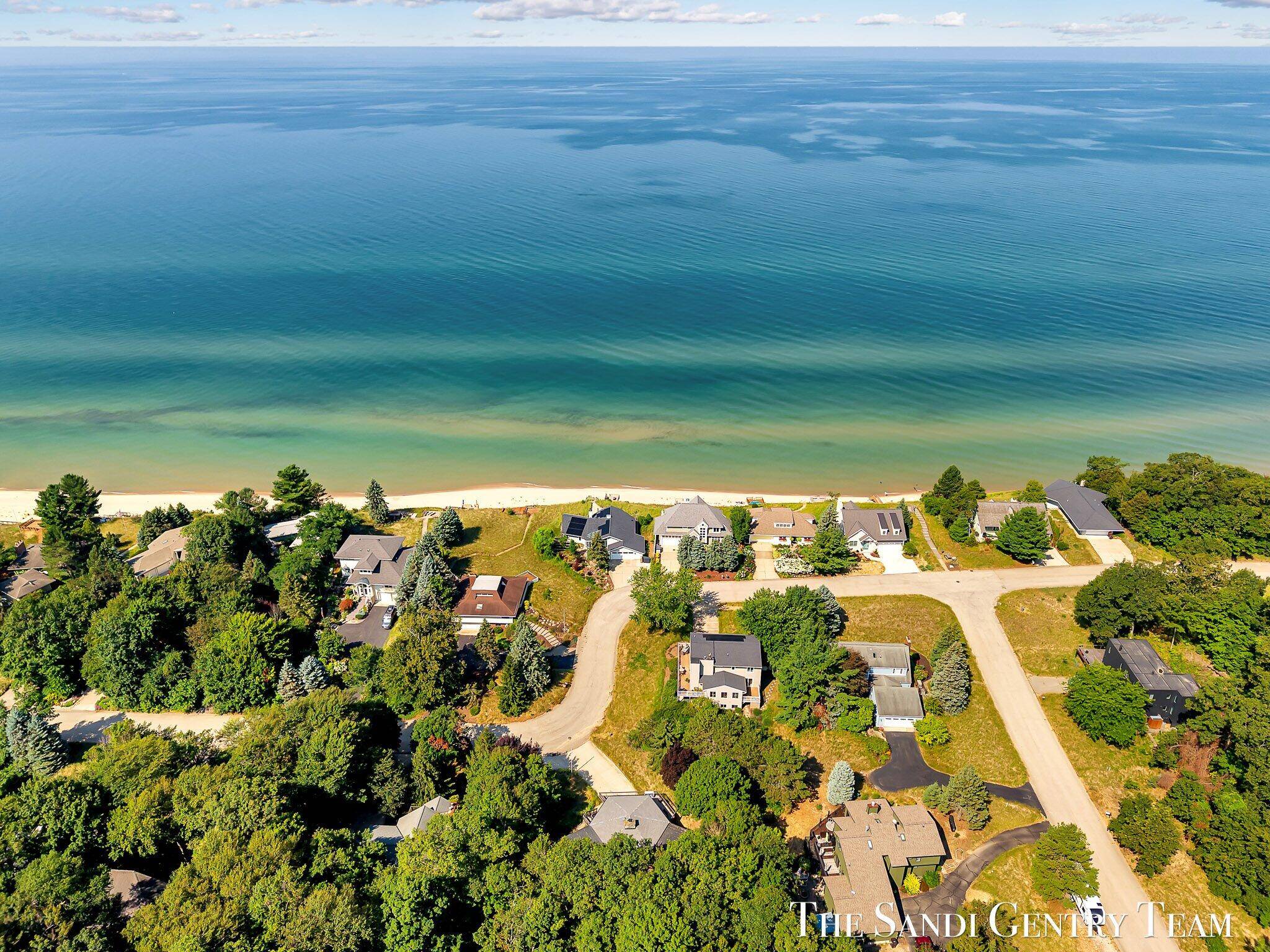 West Olive, MI 49460,9410 Whispering Sands DR