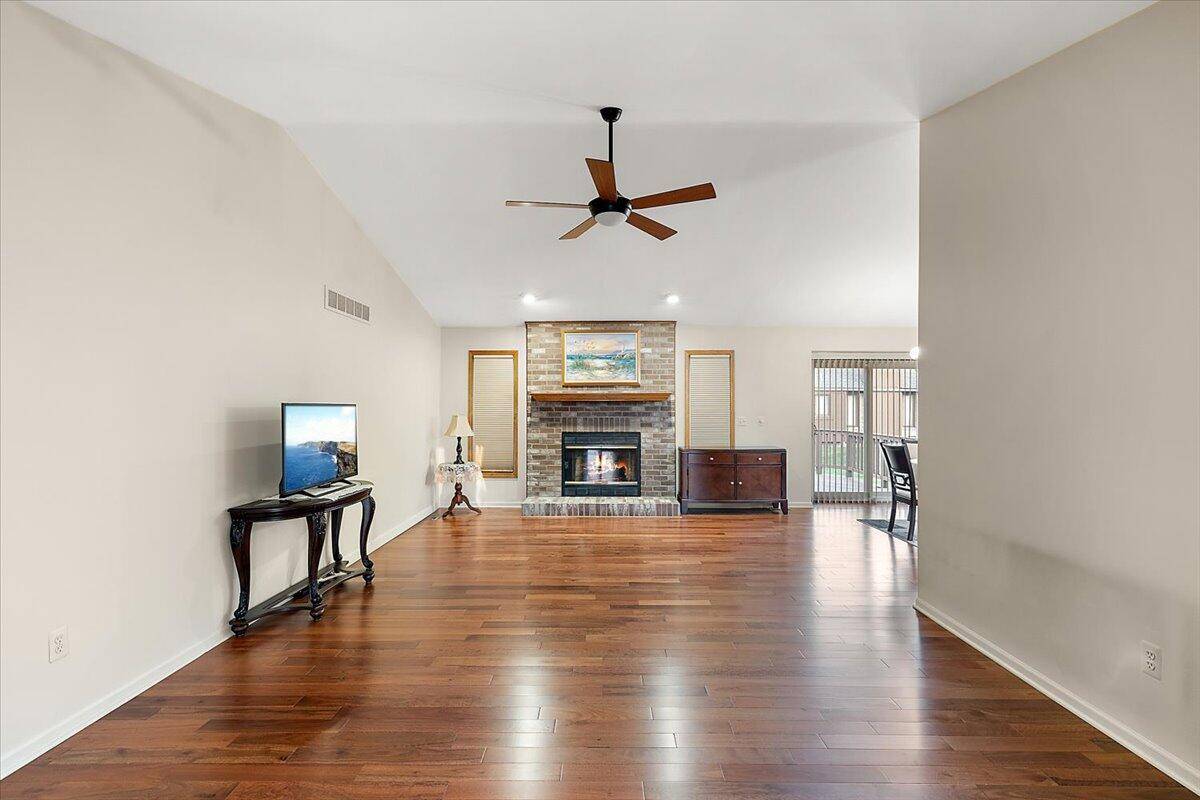 Clinton Twp, MI 48038,41170 Victoria DR