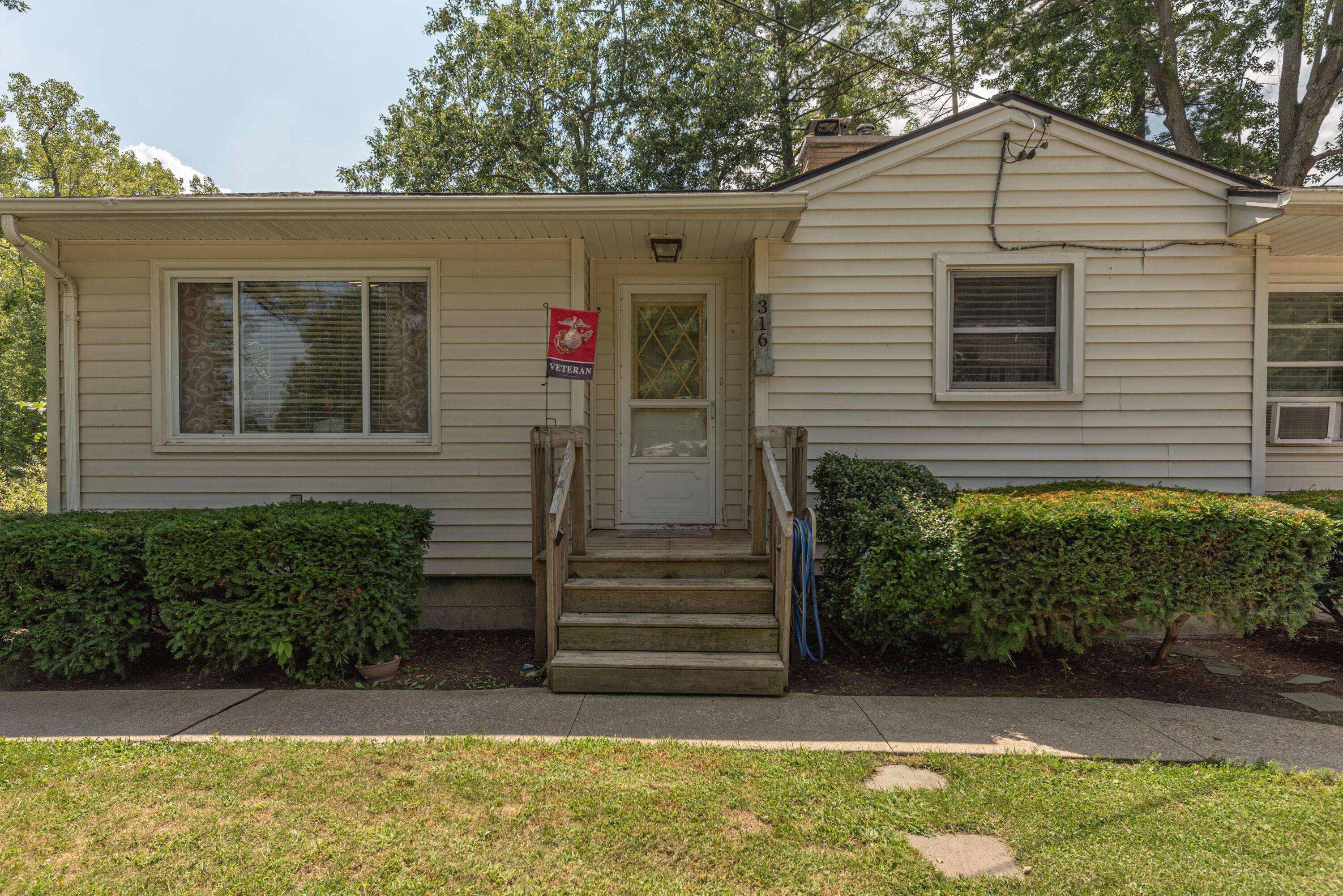 Manchester, MI 48158,316 Riverside DR