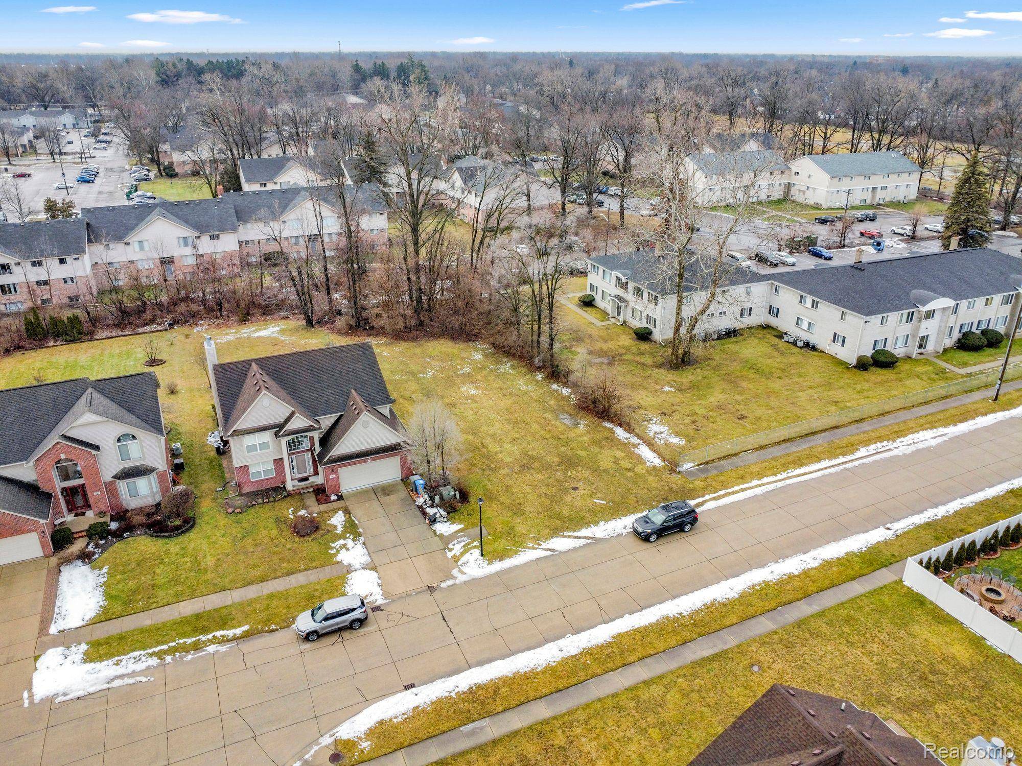 Inkster, MI 48141,352 CHERRY LN