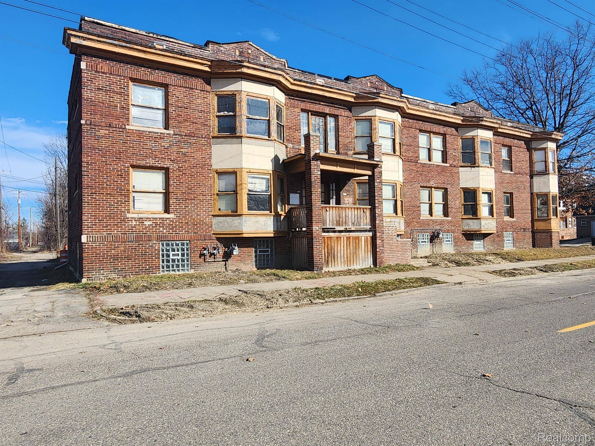 Detroit, MI 48202,503 ALGER ST