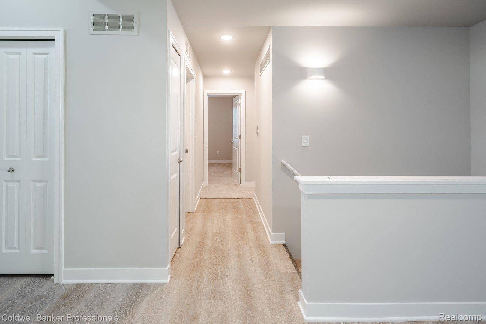 Woodhaven, MI 48183,26761 CORONATION DR