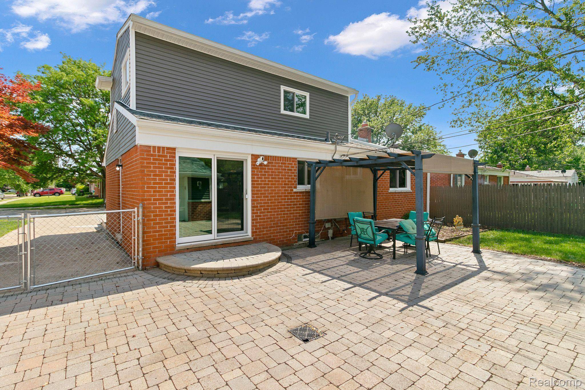 Garden City, MI 48135,30958 DOVER ST