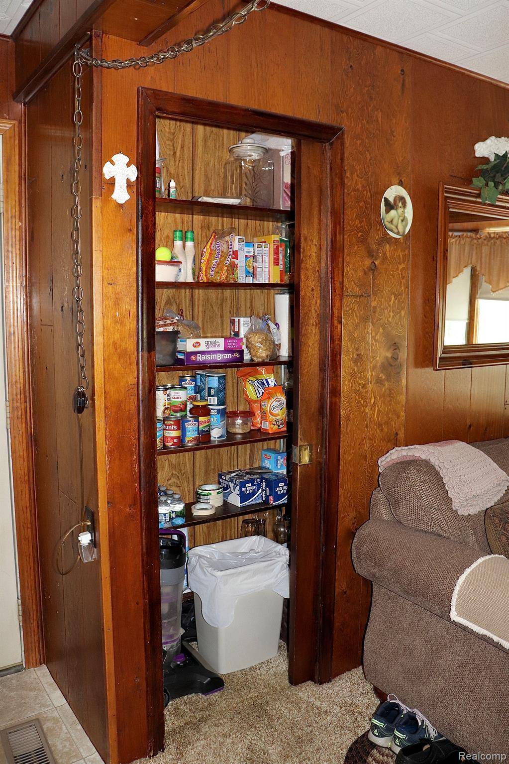 Burton, MI 48509,2407 EGLESTON AVE