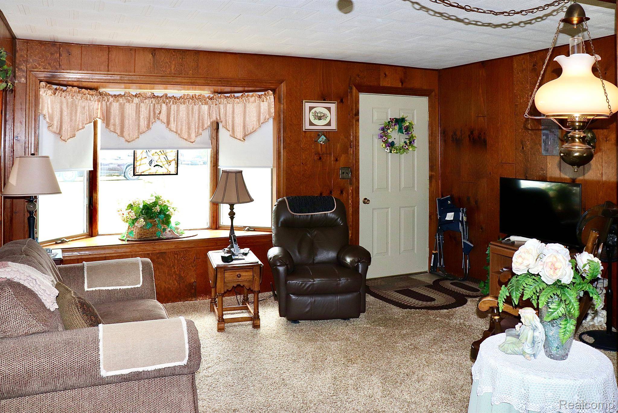 Burton, MI 48509,2407 EGLESTON AVE