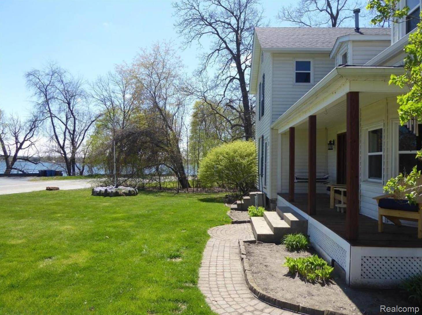 Whitmore Lake, MI 48189,11860 N MAIN ST