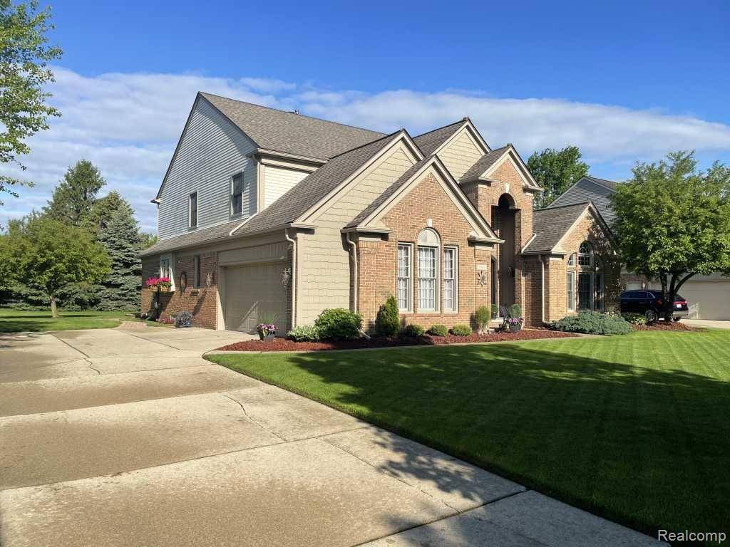 Canton, MI 48187,5861 RIVER RUN