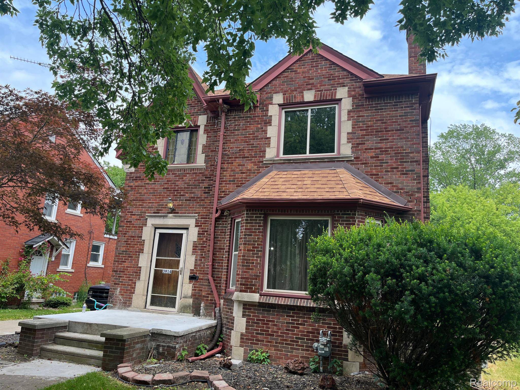 Detroit, MI 48224,3914 BALFOUR RD