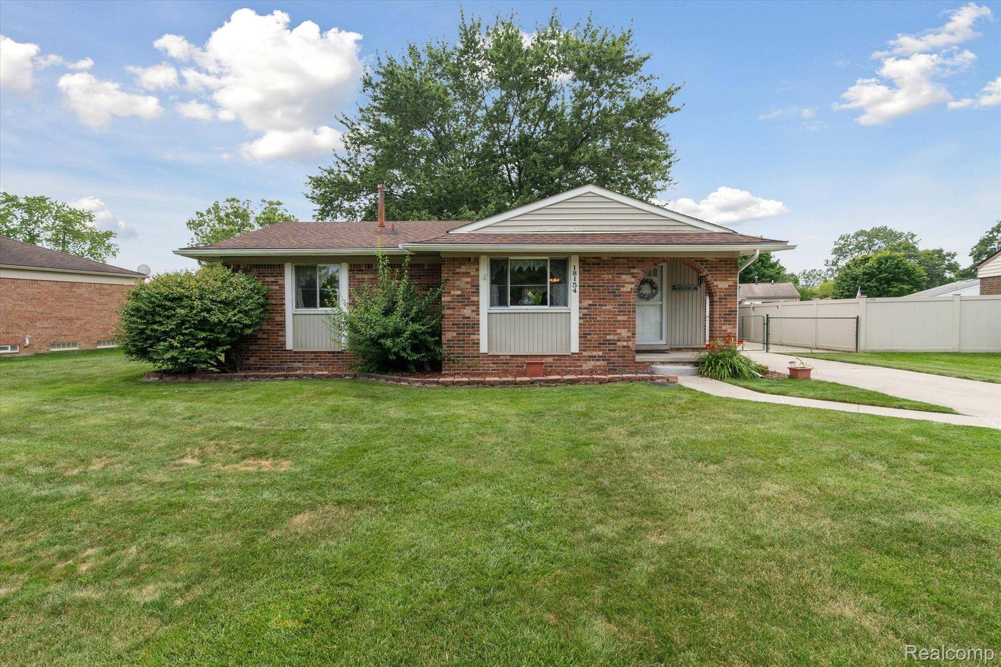 Brownstown, MI 48193,18154 DONCASTER