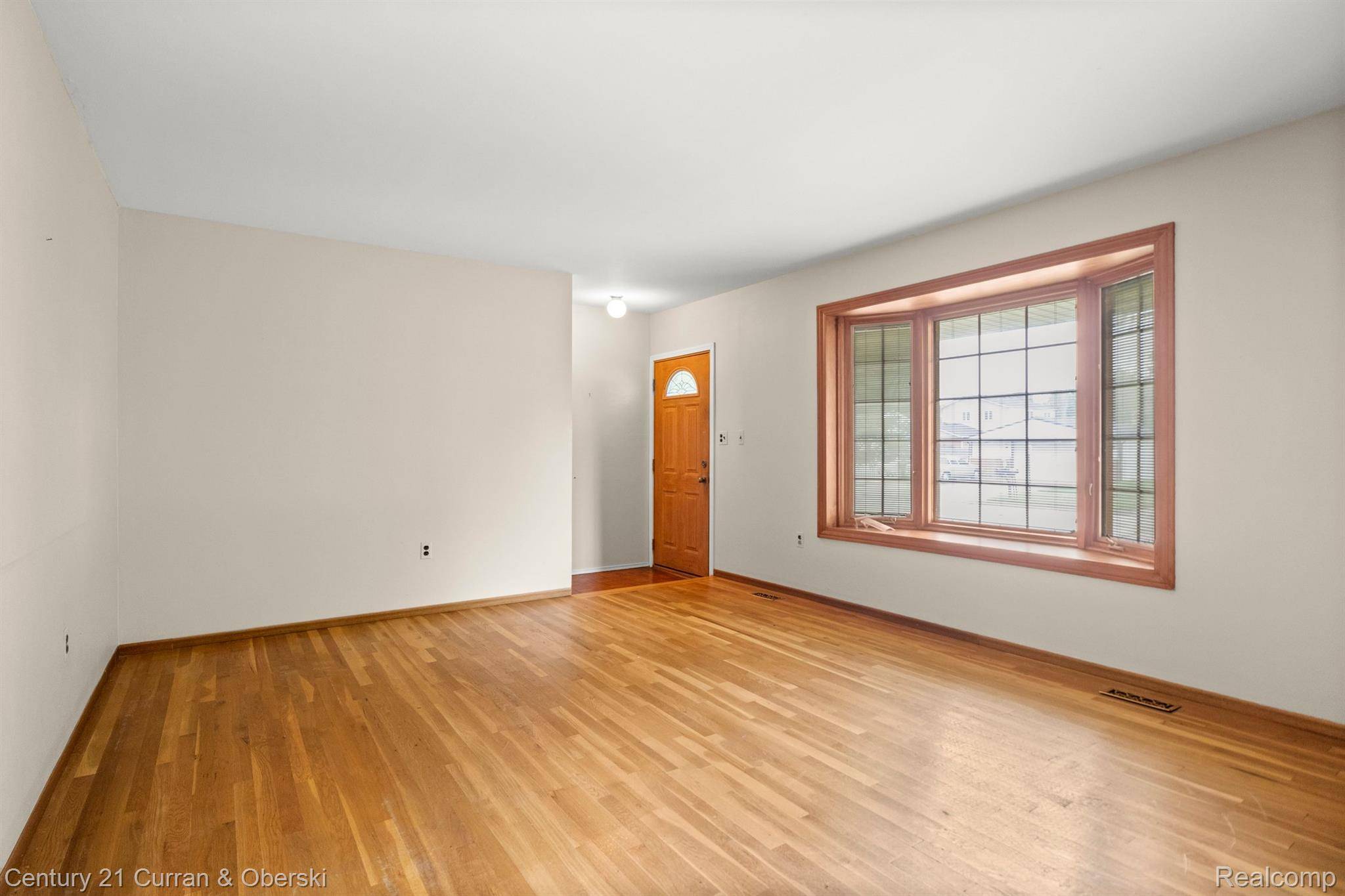 Woodhaven, MI 48183,22436 CANTERBURY ST