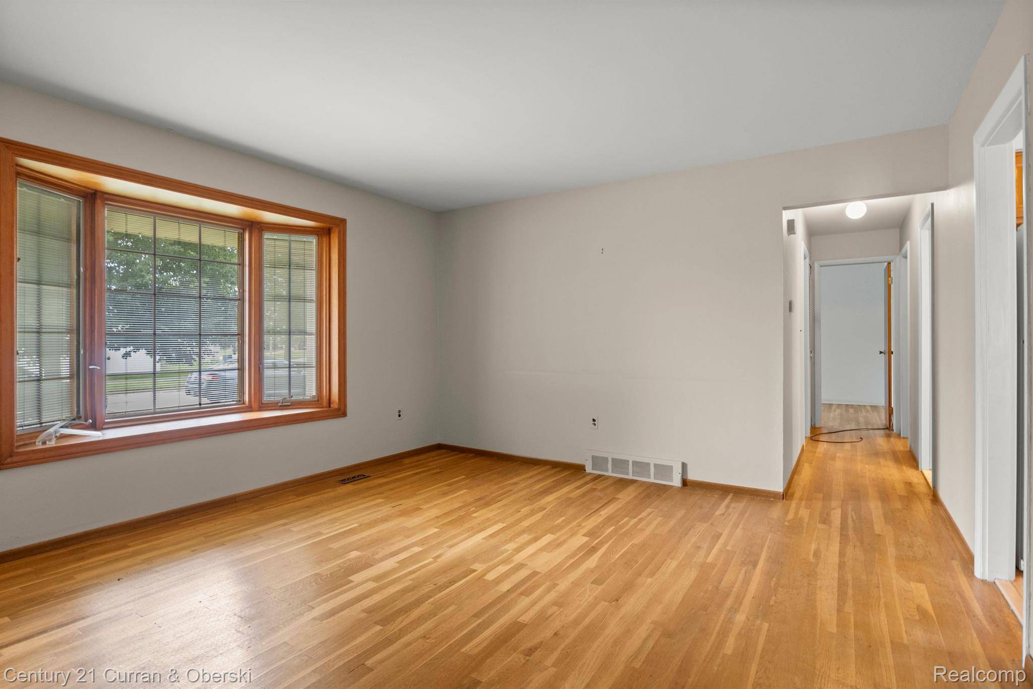 Woodhaven, MI 48183,22436 CANTERBURY ST