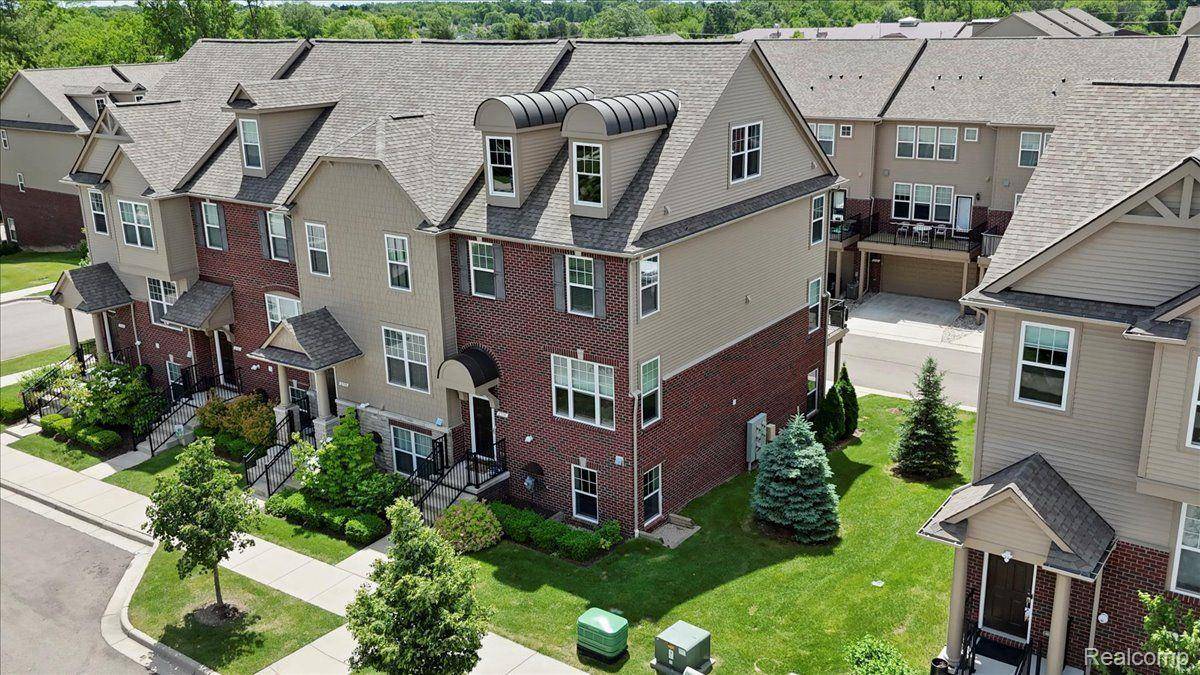 Rochester, MI 48307,2754 HELMSDALE CIR