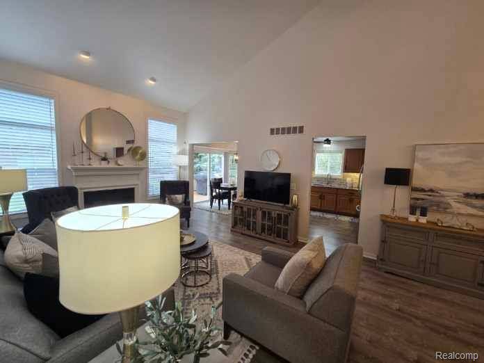 Macomb, MI 48044,20919 ROCKHILL DR