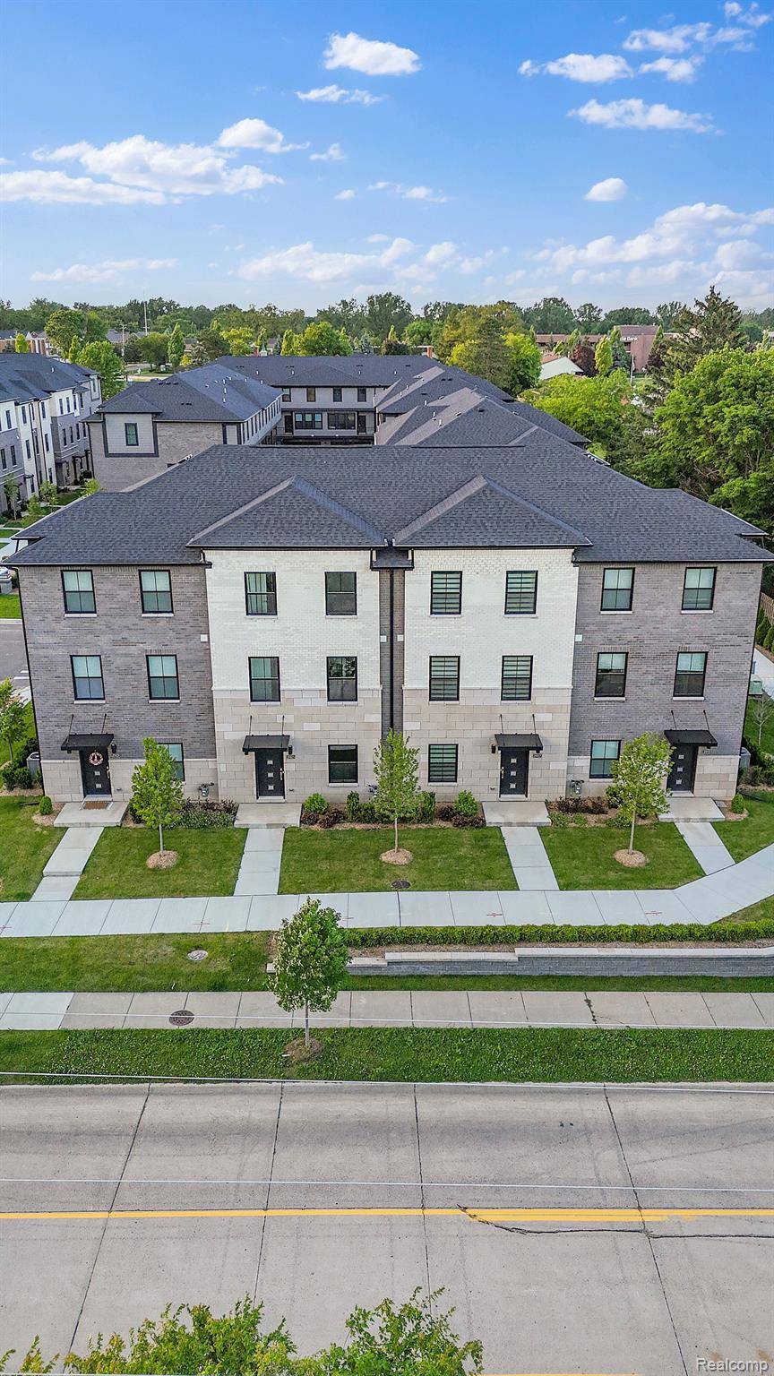 Troy, MI 48084,2929 SUMMERS