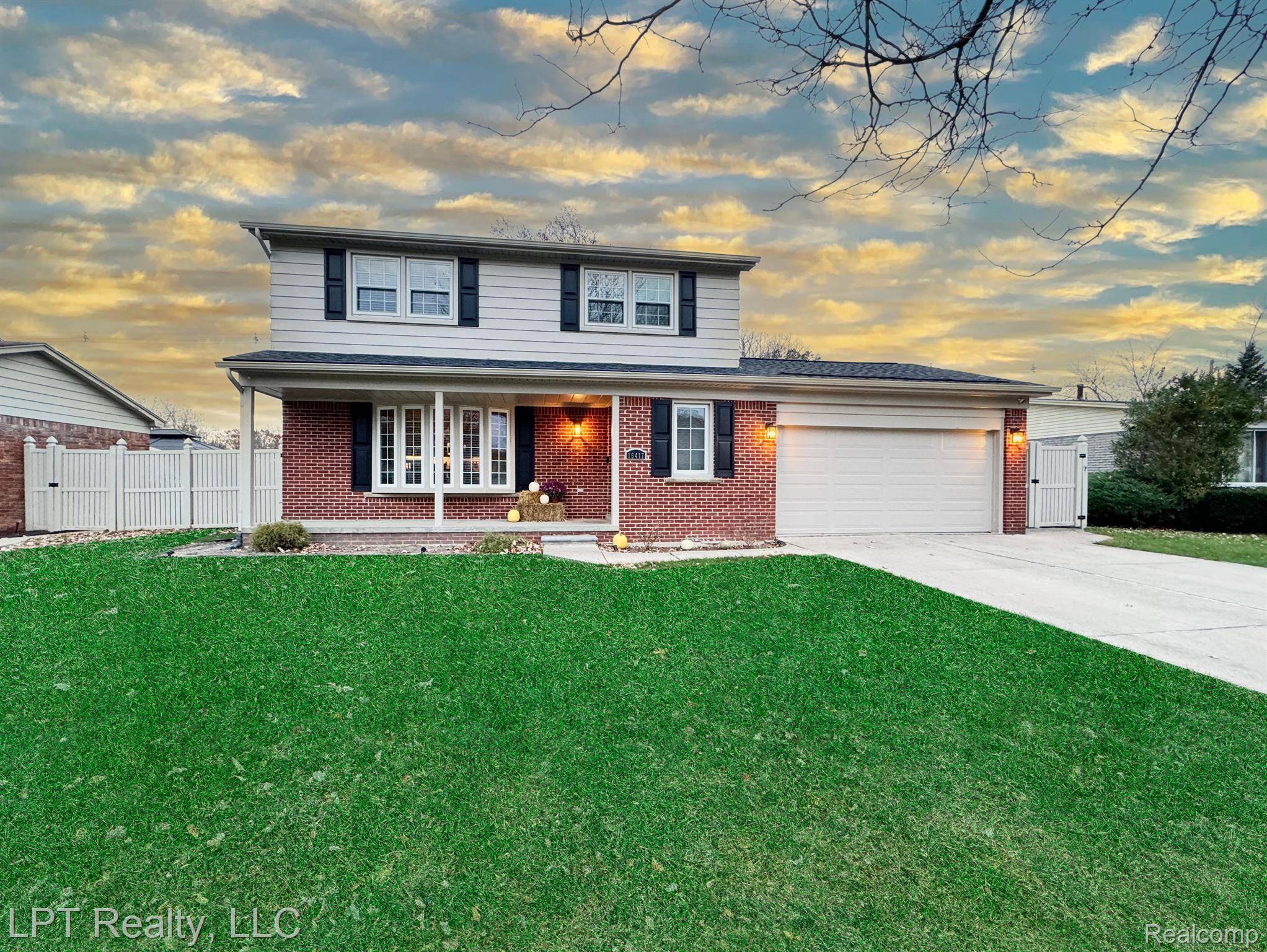 Woodhaven, MI 48183,16417 TRUWOOD ST