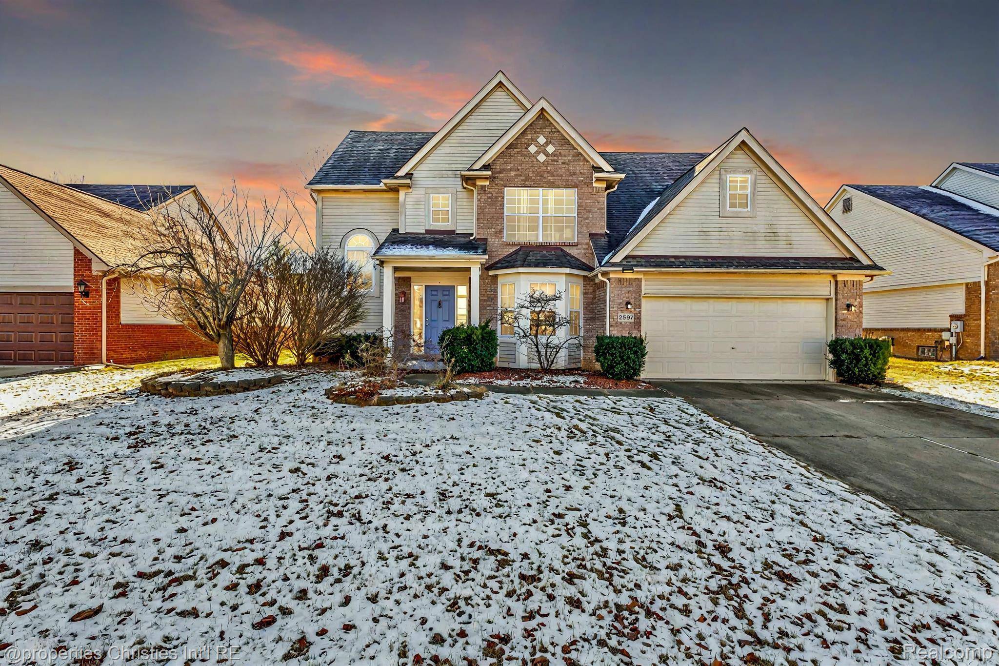 Wixom, MI 48393,2597 Blue Heron LN