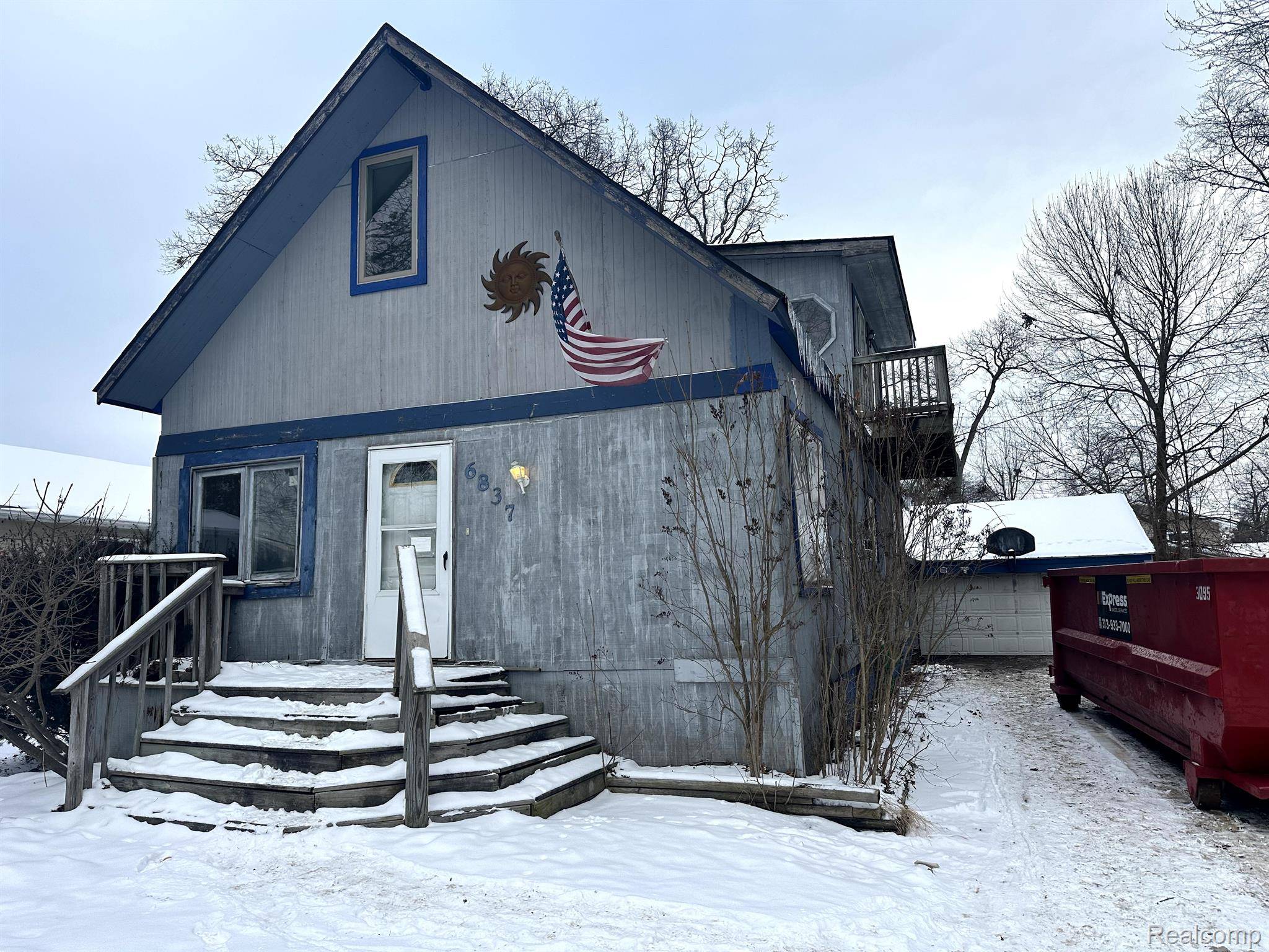 Waterford, MI 48327,6837 HATCHERY RD