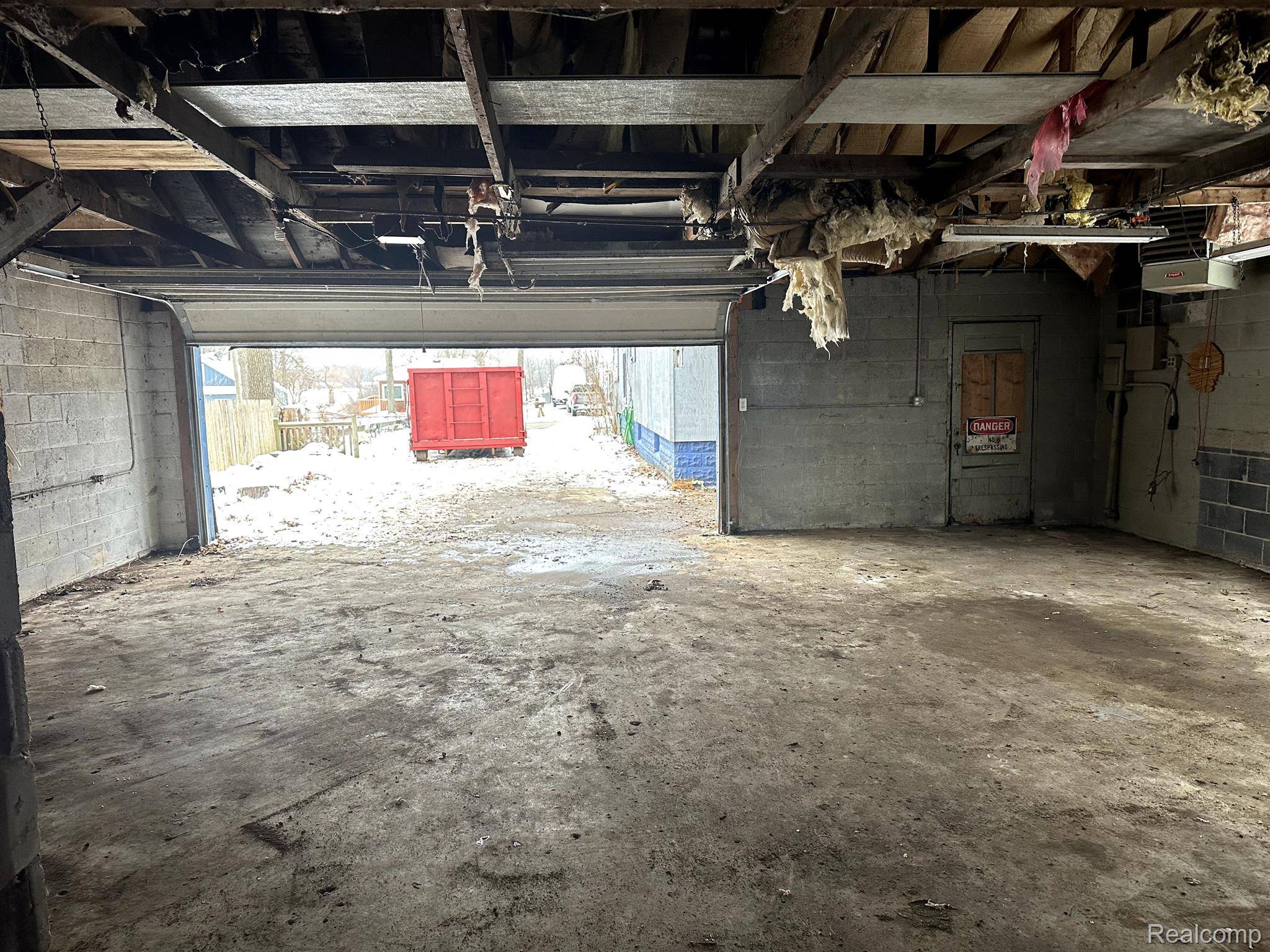 Waterford, MI 48327,6837 HATCHERY RD