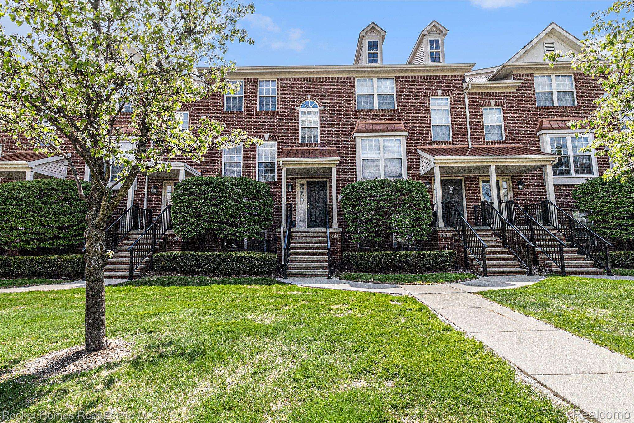 Southfield, MI 48075,20213 BOARDWALK BLVD