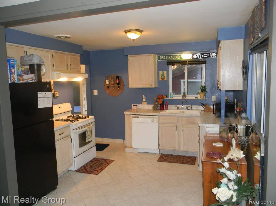 Warren, MI 48091,23311 Panama AVE