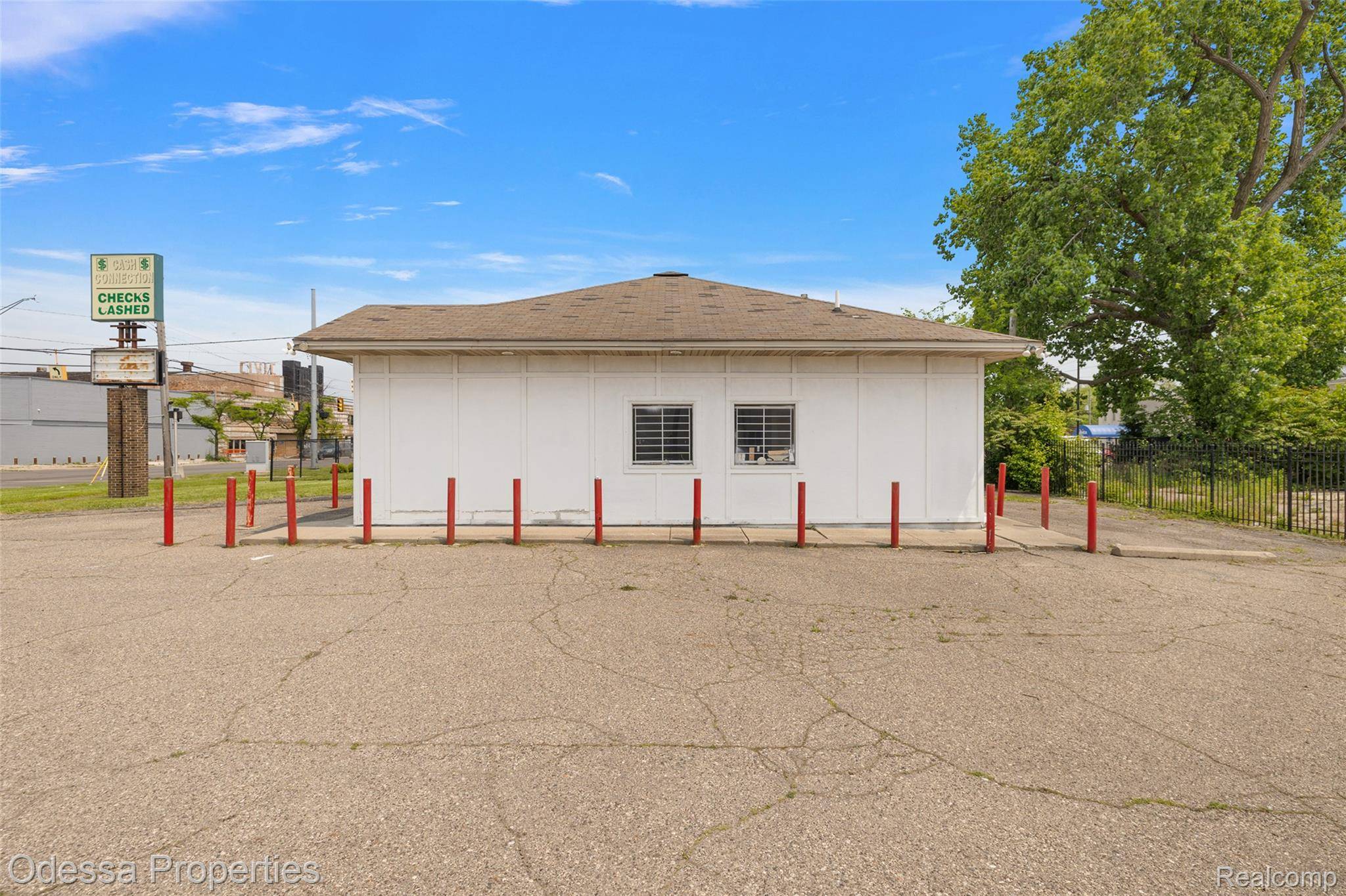 Detroit, MI 48224,11600 Kelly RD