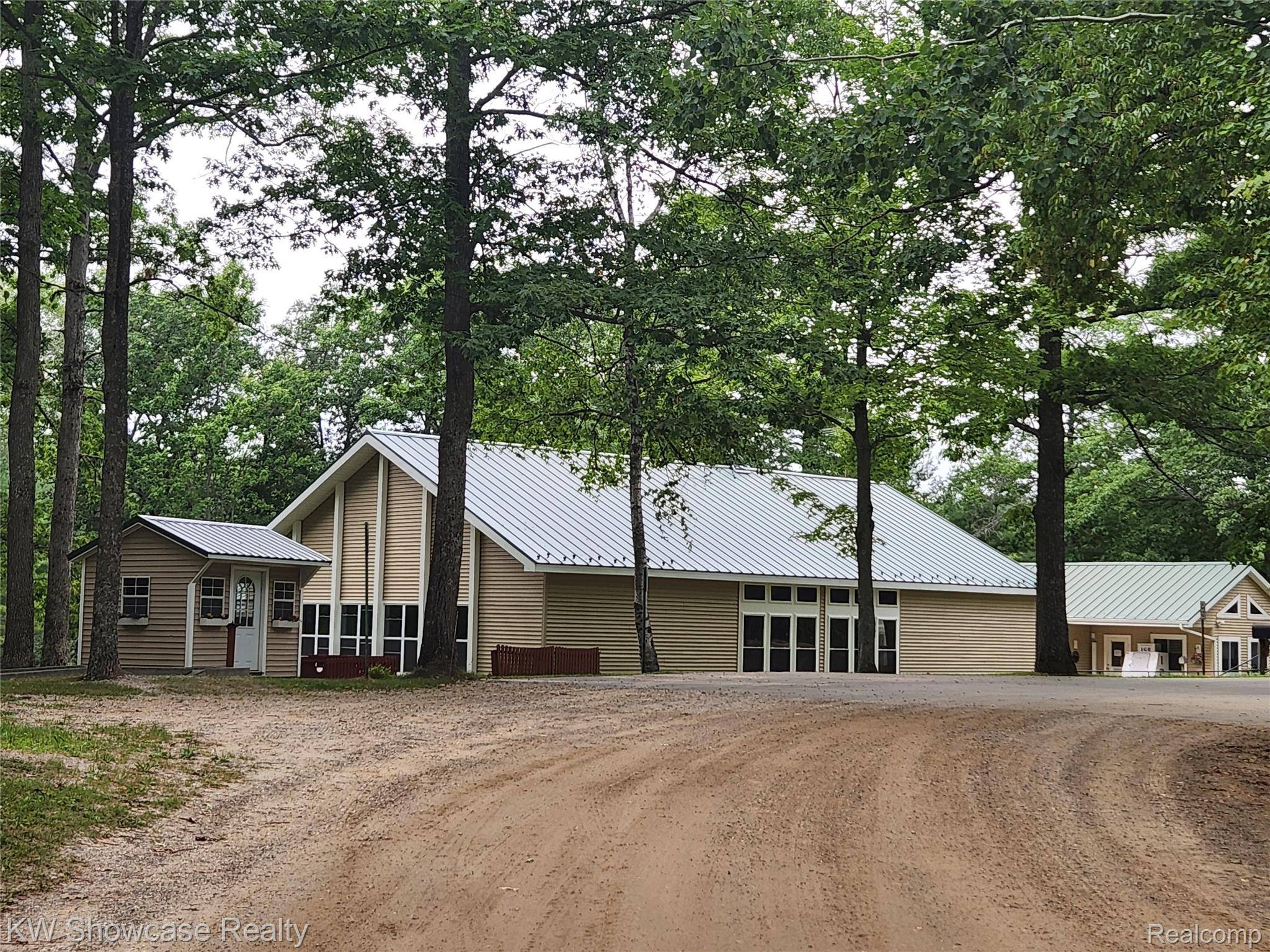 Farwell, MI 48622,000 Red Fox Run