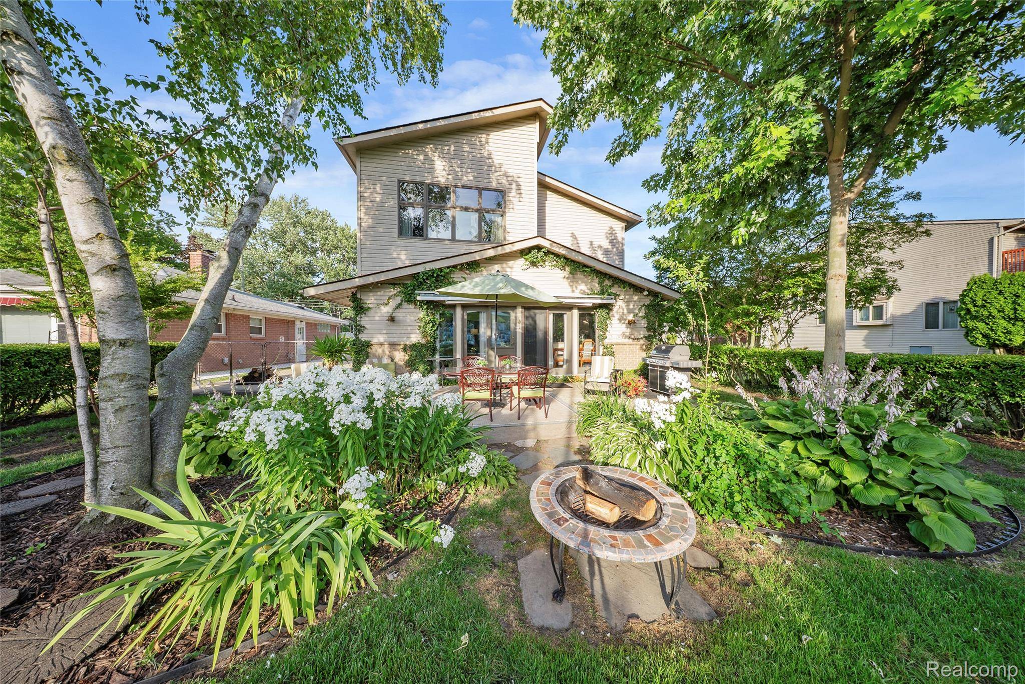 Gibraltar, MI 48173,30500 Bayview DR