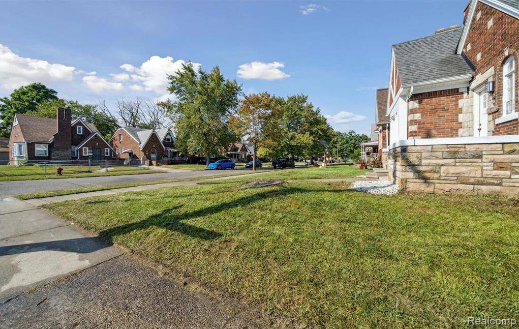 Detroit, MI 48221,17300 Griggs ST