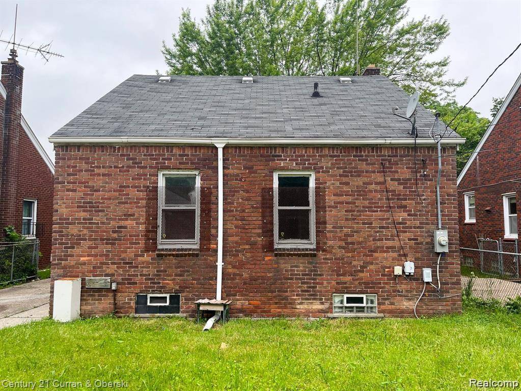 Detroit, MI 48224,12146 Duchess ST