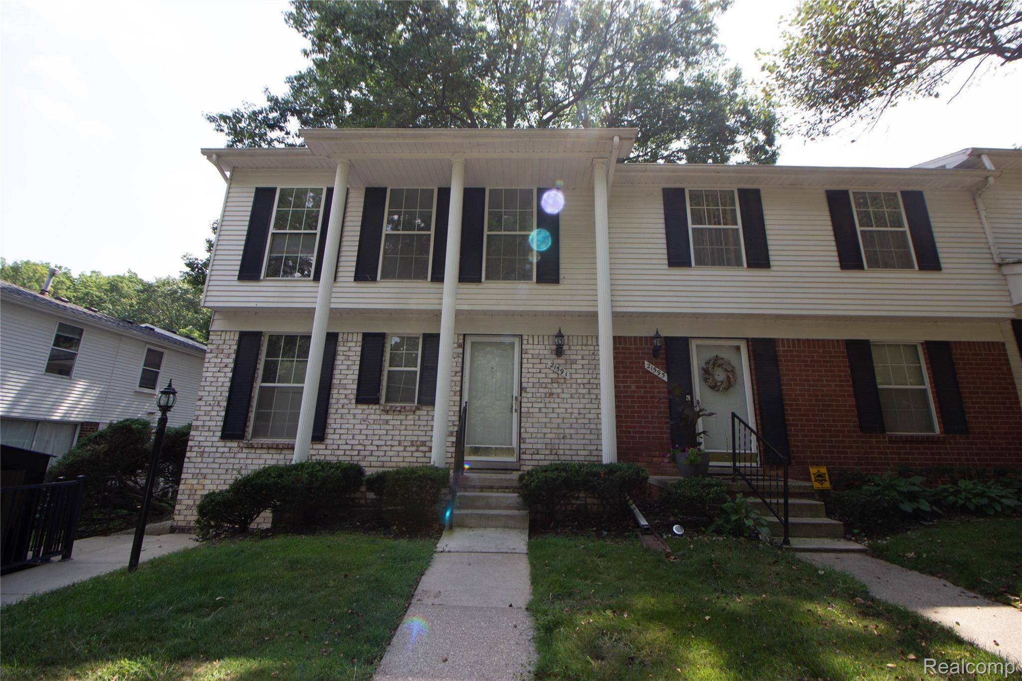 Southfield, MI 48075,21591 Hidden Rivers DR N