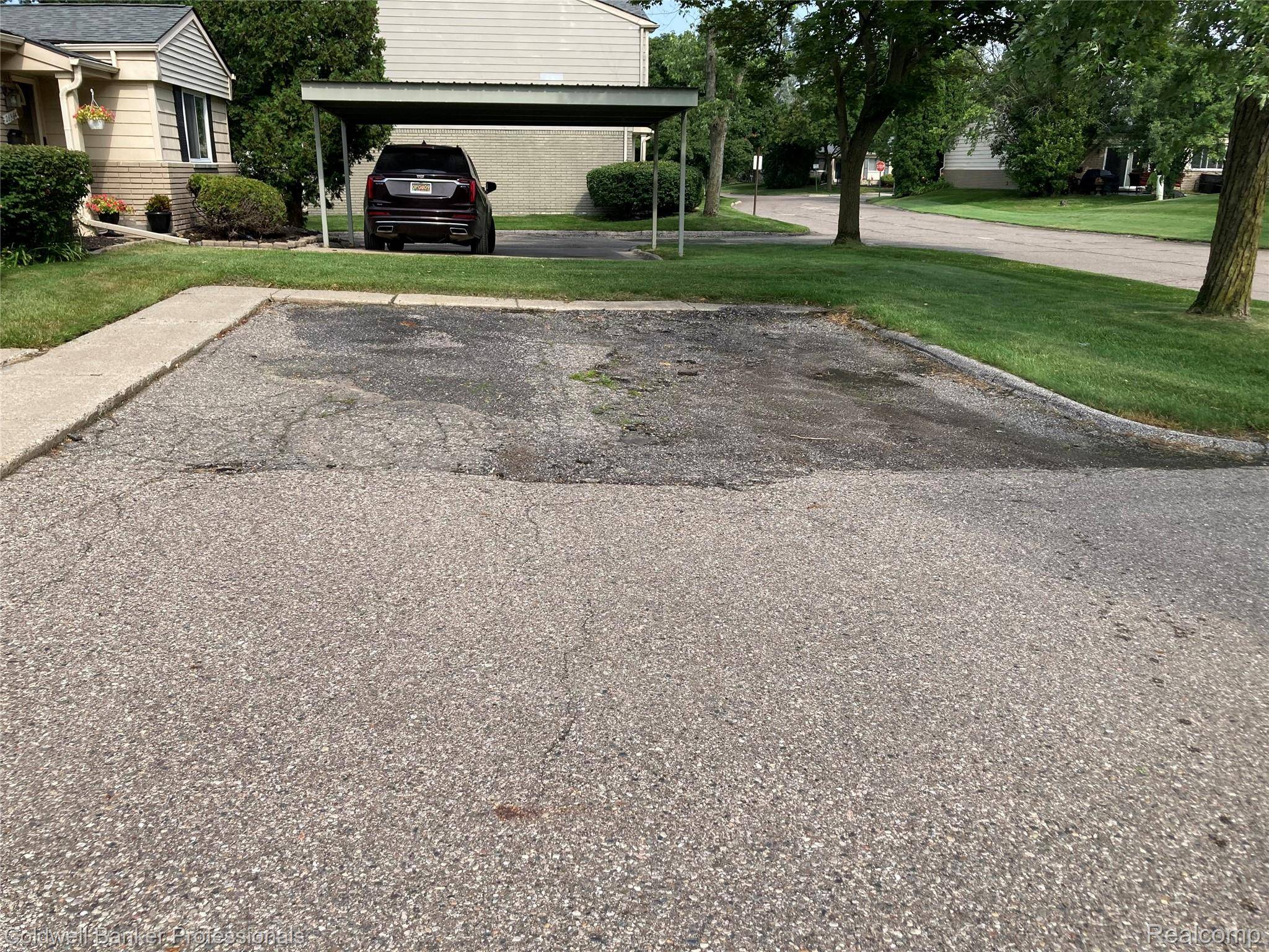 Southfield, MI 48034,26572 Franklin Pointe DR