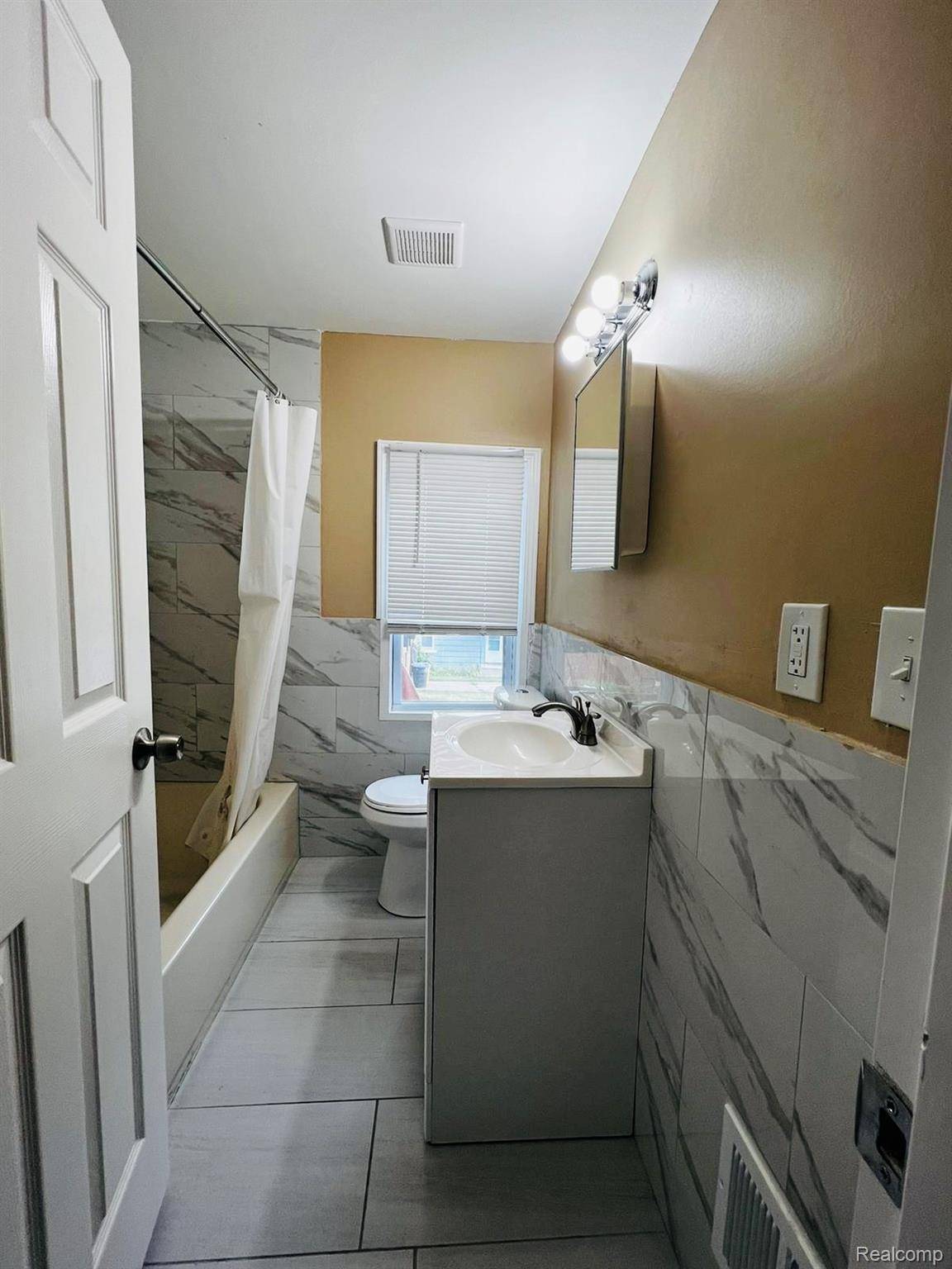 Detroit, MI 48224,5065 Neff AVE