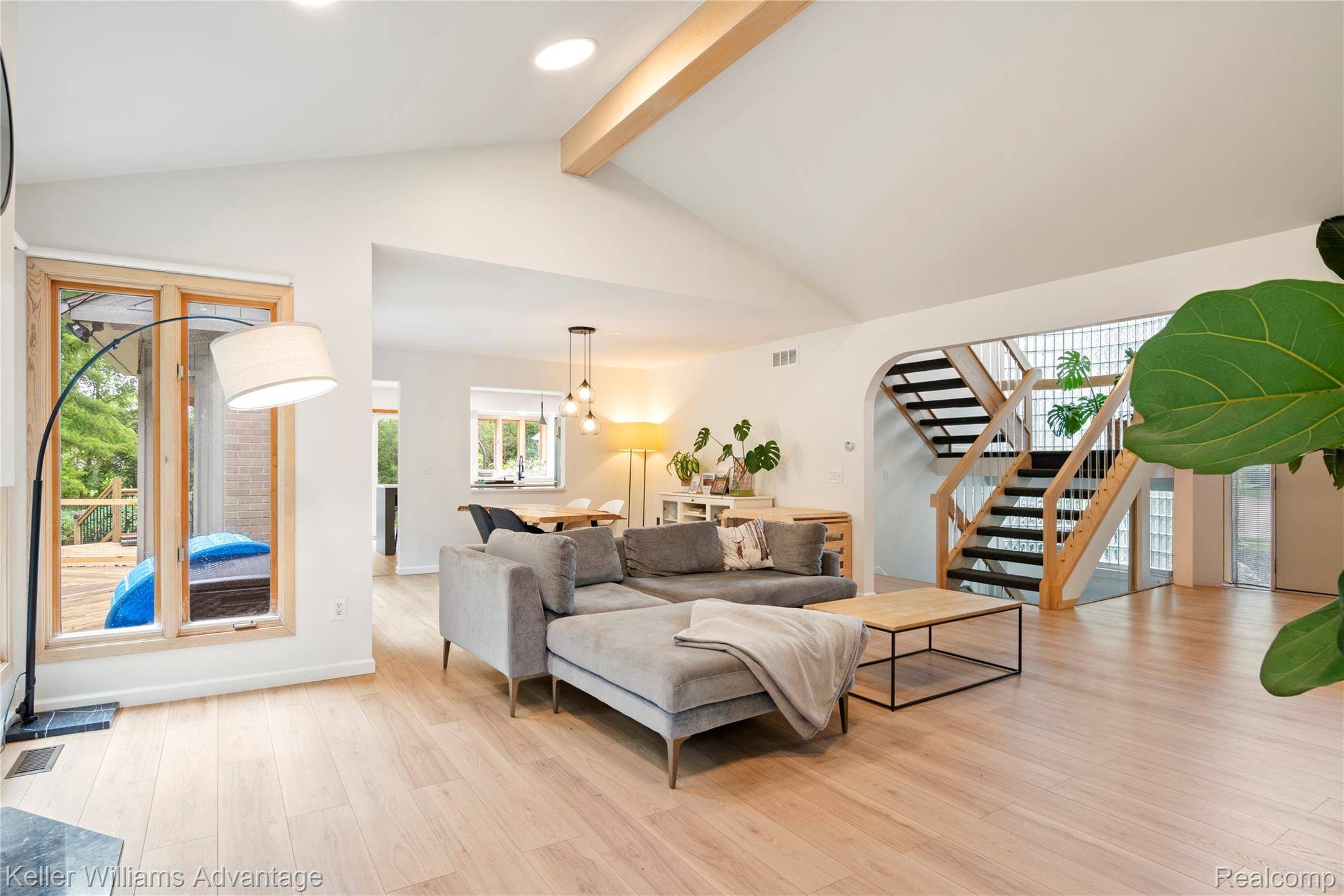 Novi, MI 48374,24454 Redwing DR