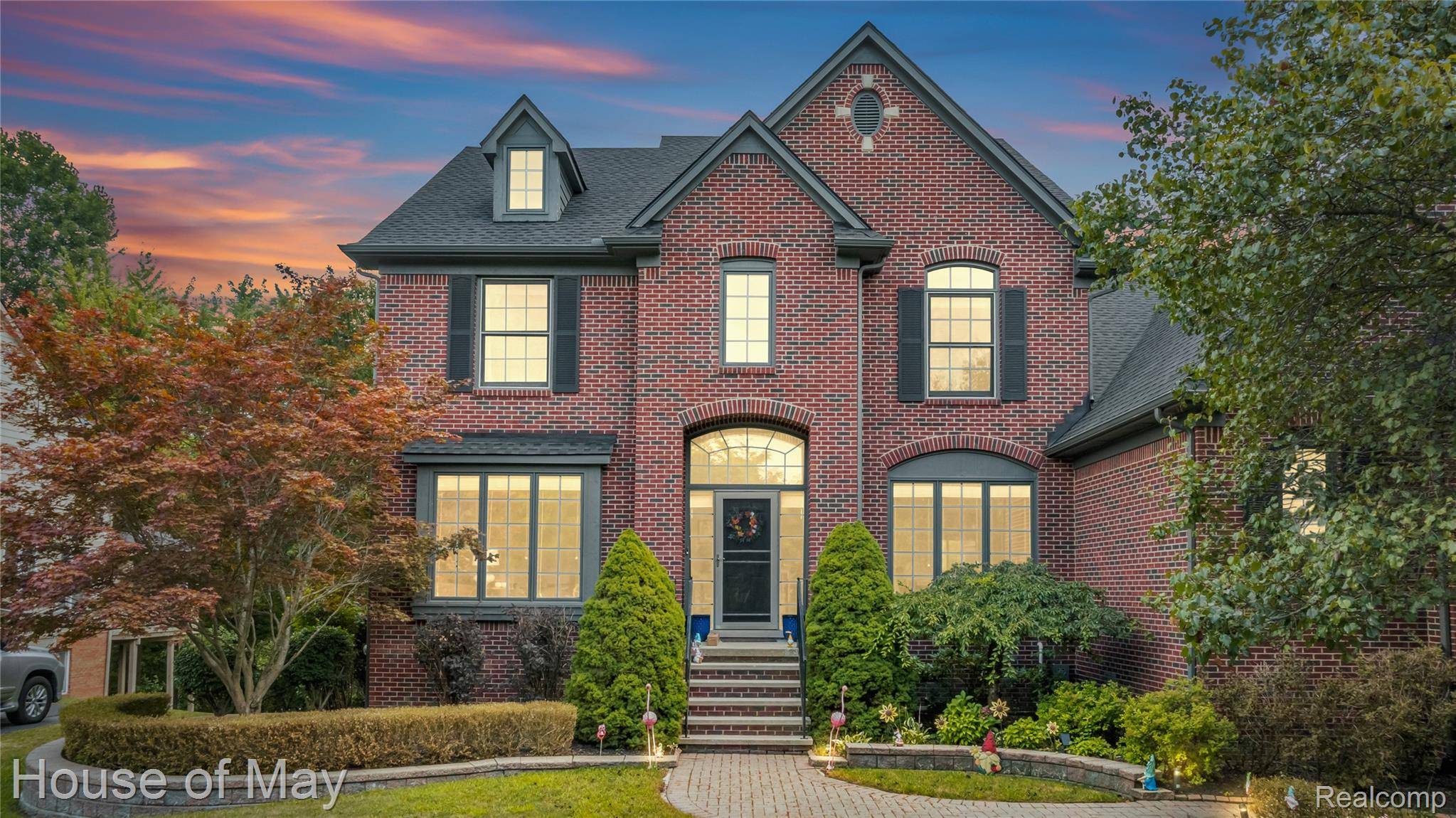 Novi, MI 48377,30316 Pennington LN