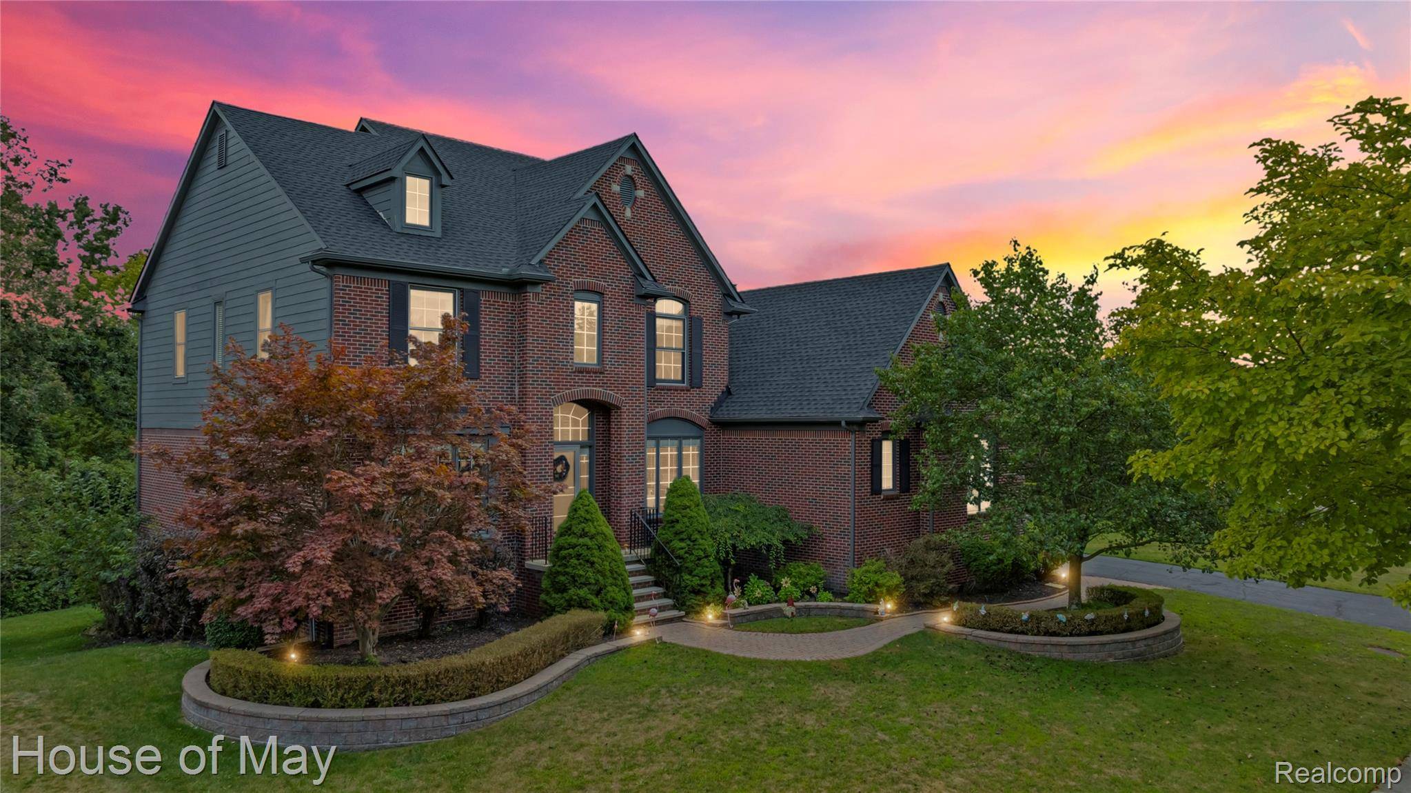 Novi, MI 48377,30316 Pennington LN